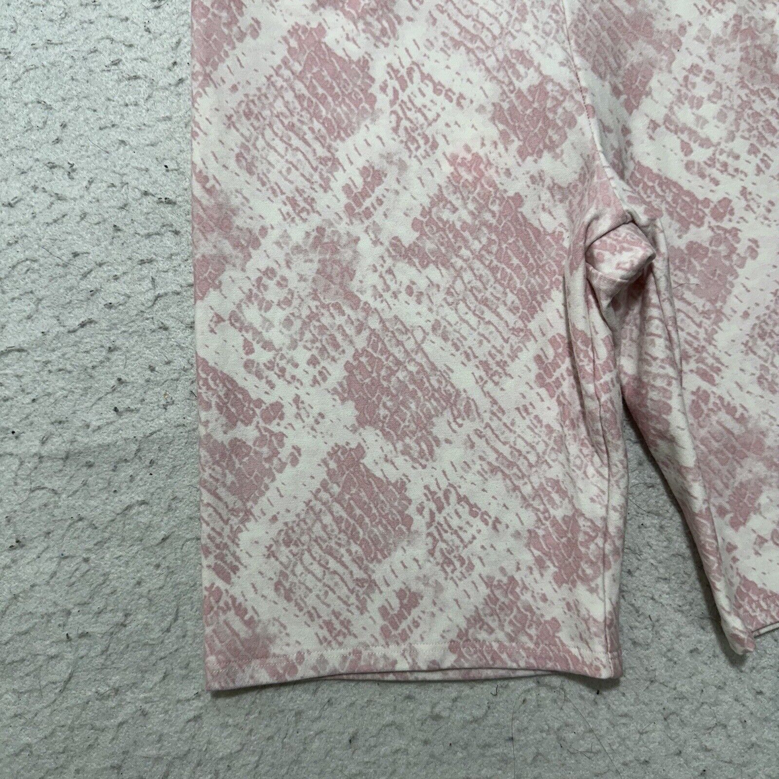 Victoria's Secret Victoria's Secret PINK Yoga Small High Rise Biker Shorts Size 28" / US 6 / IT 42 - 5 Thumbnail