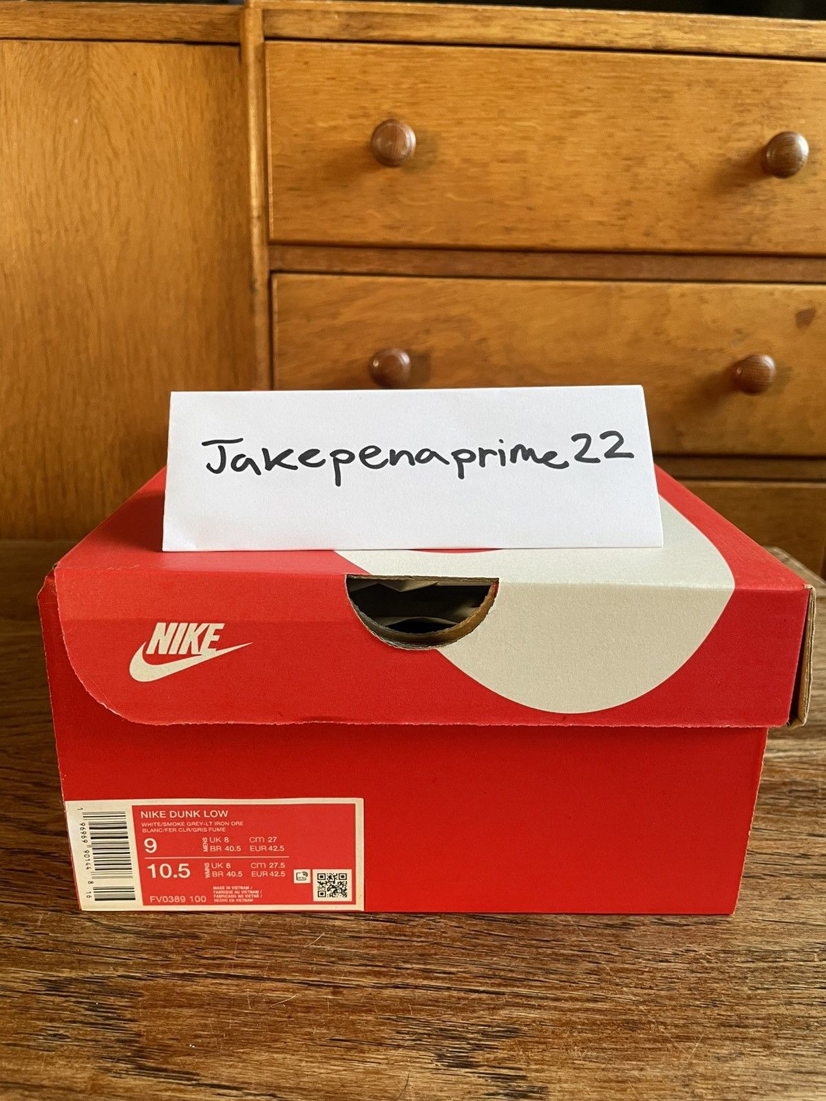 Nike Nike Dunk Low, white & smoke grey Size US 9 / EU 42 - 23 Thumbnail