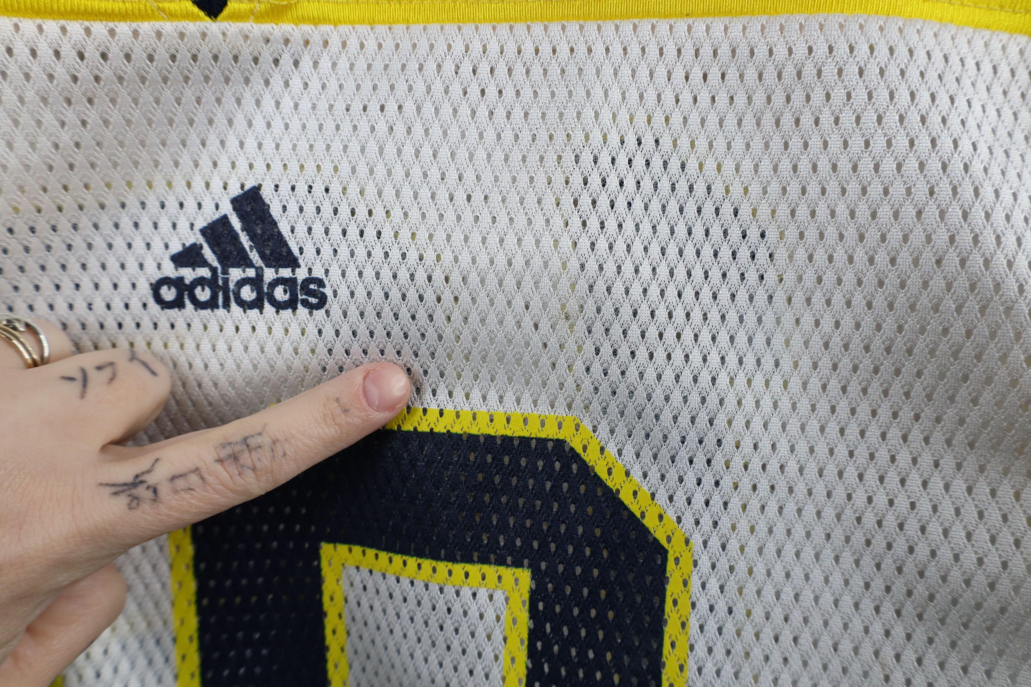 Adidas × Vintage Vintage Adidas Robinson University of Michigan Jersey Size US S / EU 44-46 / 1 - 6 Thumbnail