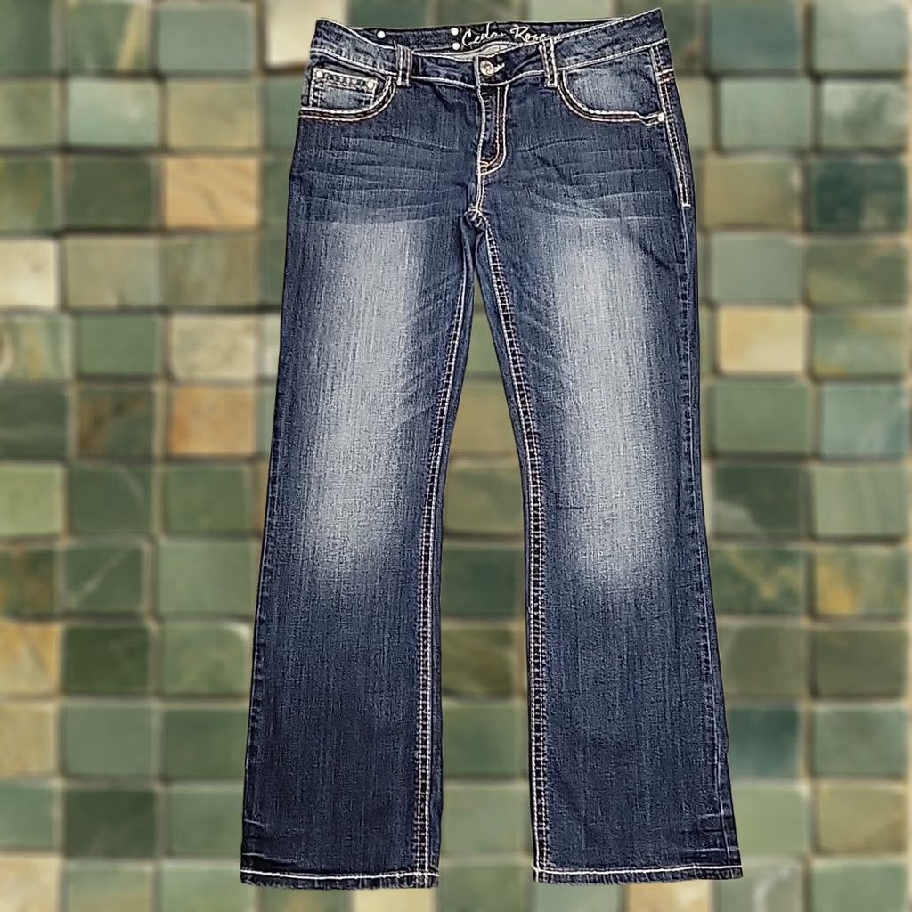 Vintage Cedar Rose Jeans Women 32x32 Blue Embroidered Western Cowboy Whip Stitch Bootcut Denim 5-Pocket Stretch Regular Rise Mid Blue Womens Size 24" / US 00 / IT 34 - 1 Thumbnail