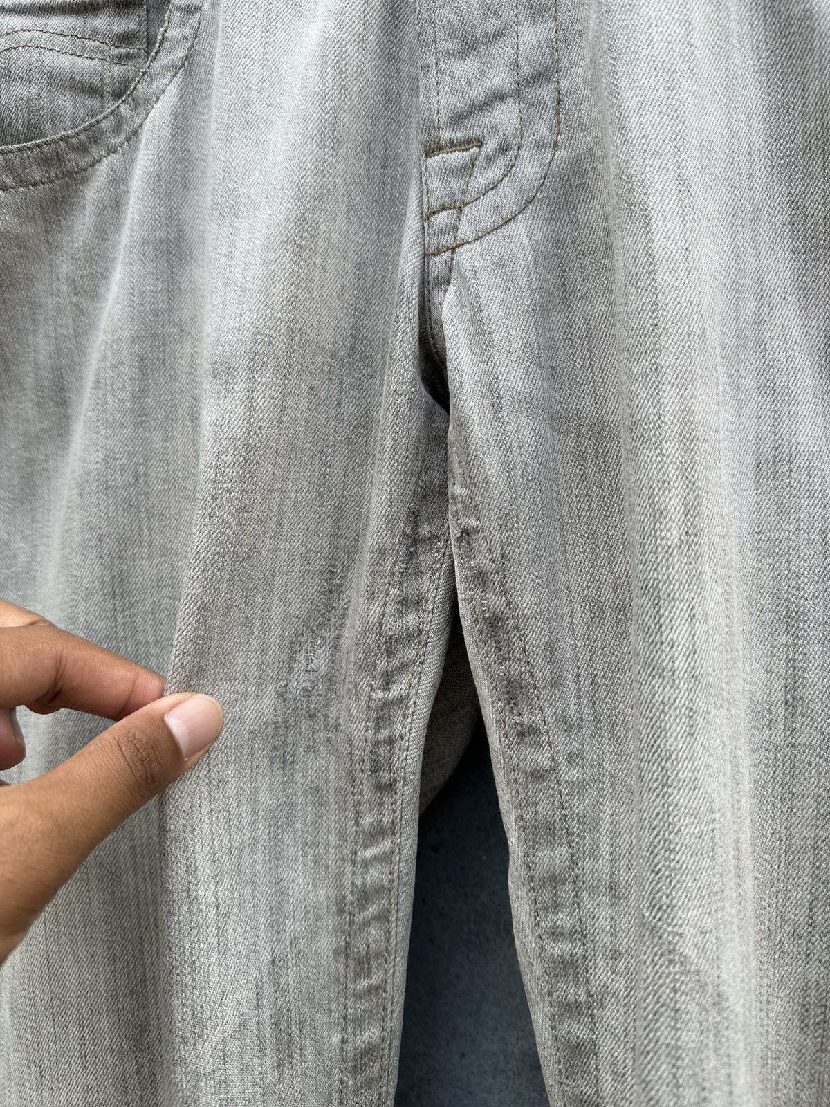 Emporio Armani 👹Vintage THRASHED Emporio Armani Baggy Flare Jeans Size US 33 - 15 Thumbnail