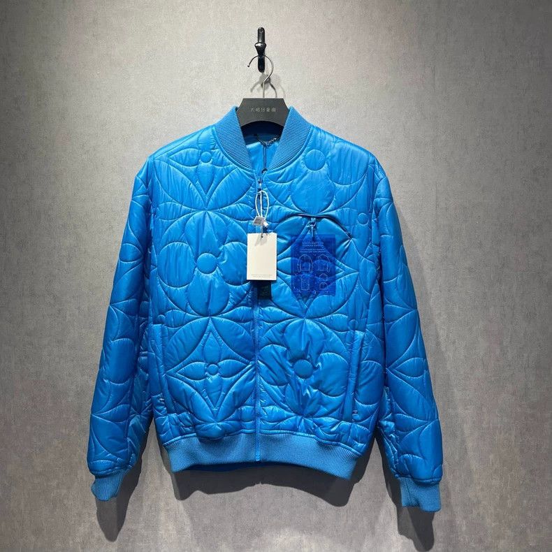 Louis Vuitton Louis Vuitton Klein Blue Three Flower Hanging Cotton Jacke Size US M / EU 48-50 / 2 - 1 Thumbnail