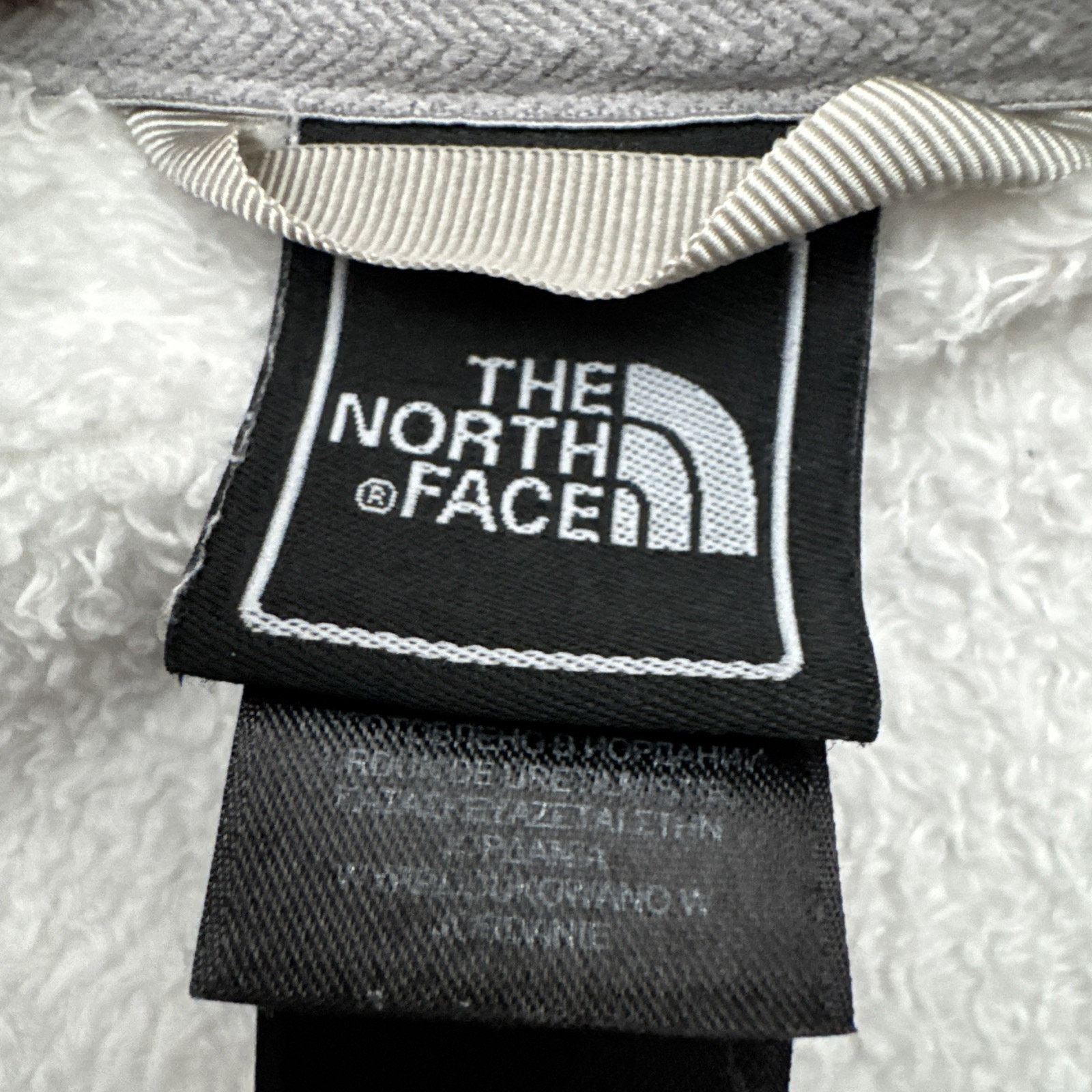 The North Face The North Face Osito Fleece Jacket Women S Gorpcore Athletic Size S / US 4 / IT 40 - 8 Thumbnail