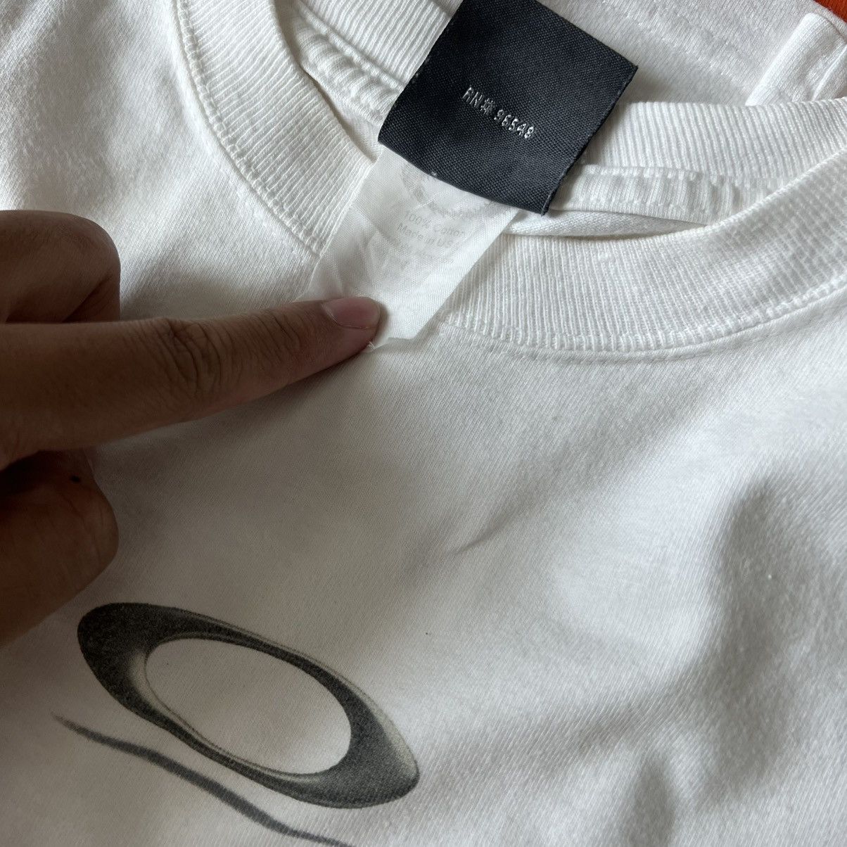 Oakley Vintage Oakley Software Floating Logo Tshirt Size US M / EU 48-50 / 2 - 6 Thumbnail