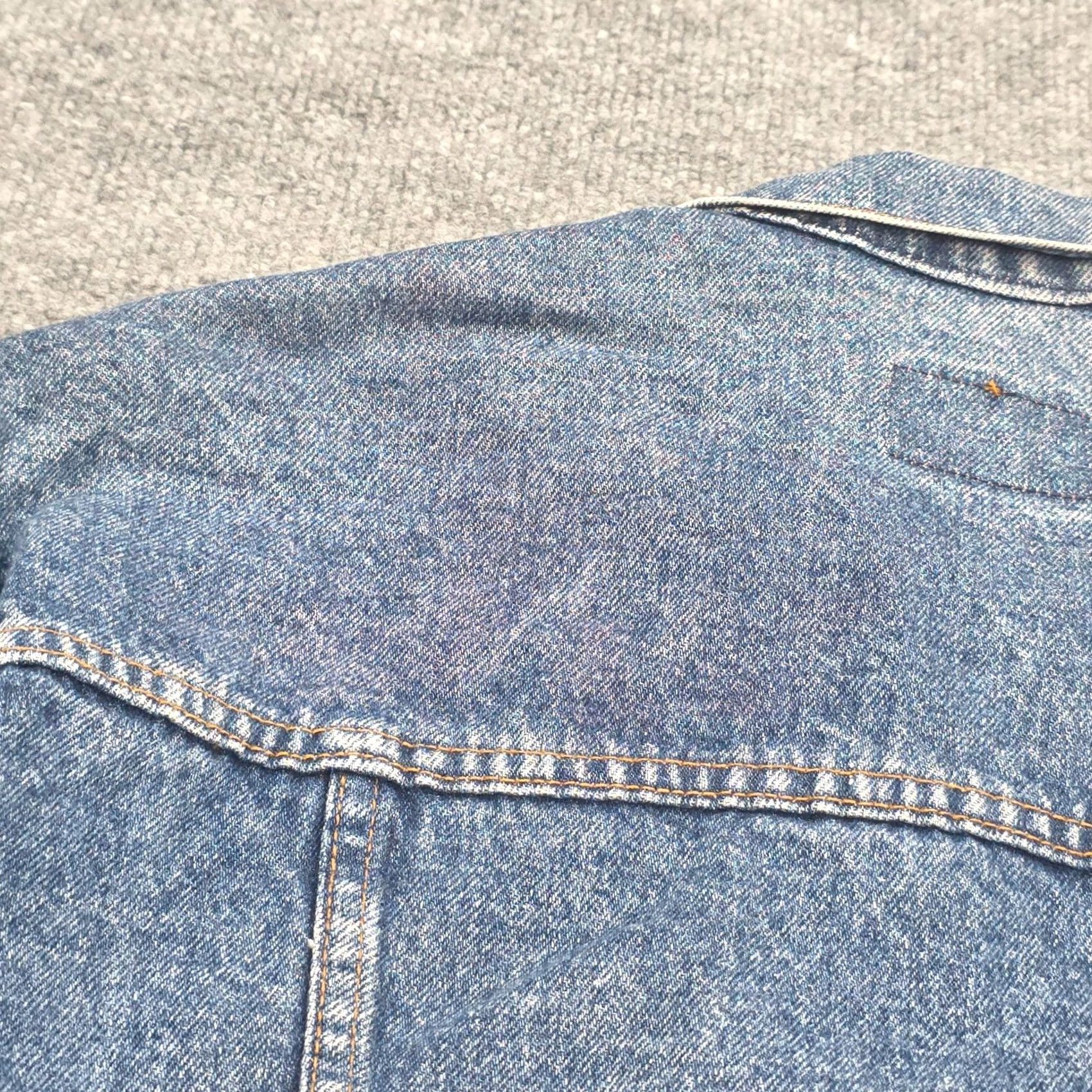 Levi's VINTAGE Levi's Jacket Women's XL Blue Denim Jean 57508 USA Stained Size 40" / US 18 - 4 Thumbnail