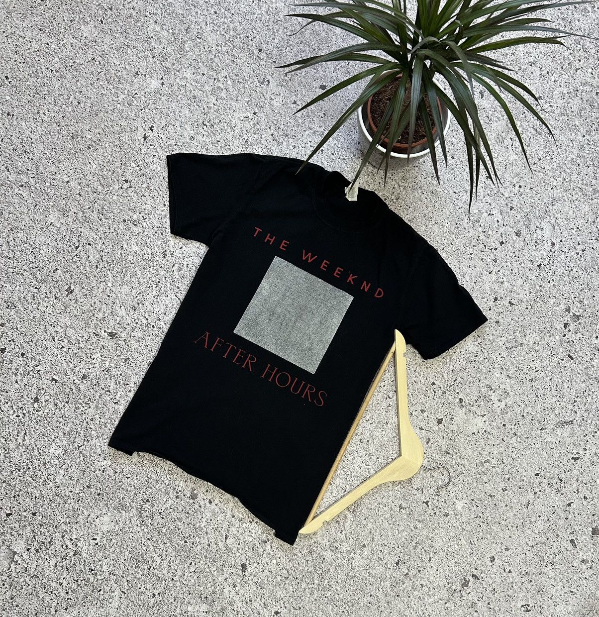 Band Tees × Rap Tees × The Weeknd Rare The Weeknd After Hours Band Rap T-Shirt Y2K Hype CW24 Size US M / EU 48-50 / 2 - 1 Thumbnail
