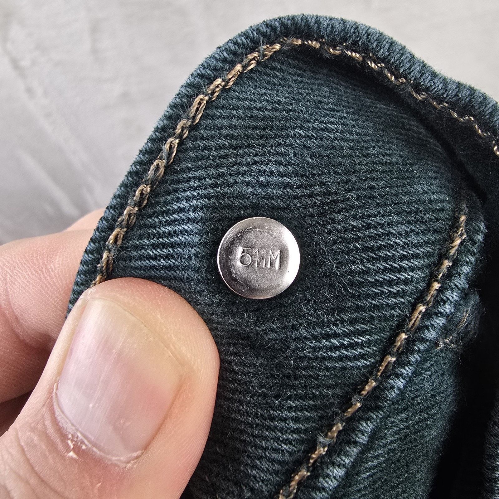 Levi's Vintage Levis Jeans Mens 36x32 (Fits 35x31) Green 550 90s Size US 36 / EU 52 - 6 Thumbnail
