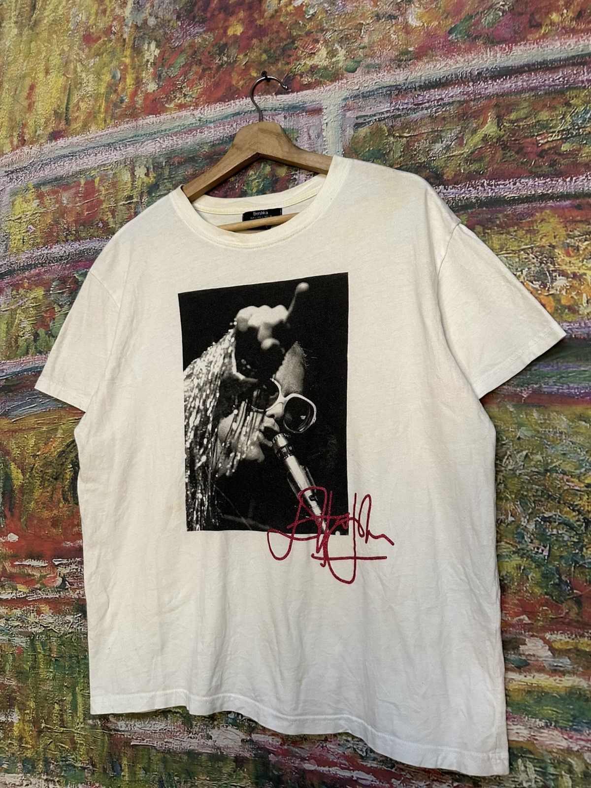 Bershka Elton john tee Size US L / EU 52-54 / 3 - 4 Thumbnail