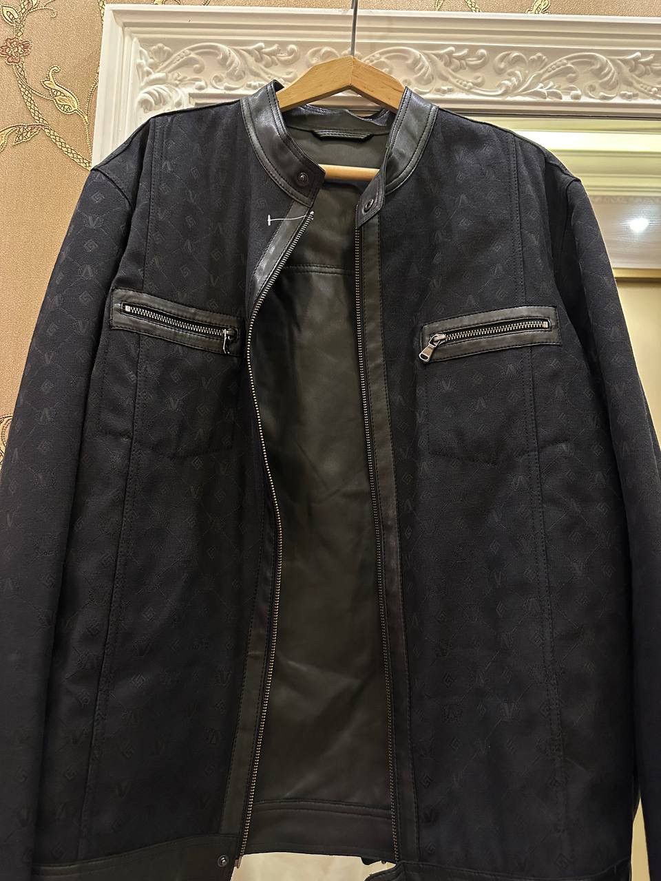 Versace × Vintage Versace Collection Fabric/Leather Jacket Very Rare Size L Size US L / EU 52-54 / 3 - 3 Thumbnail