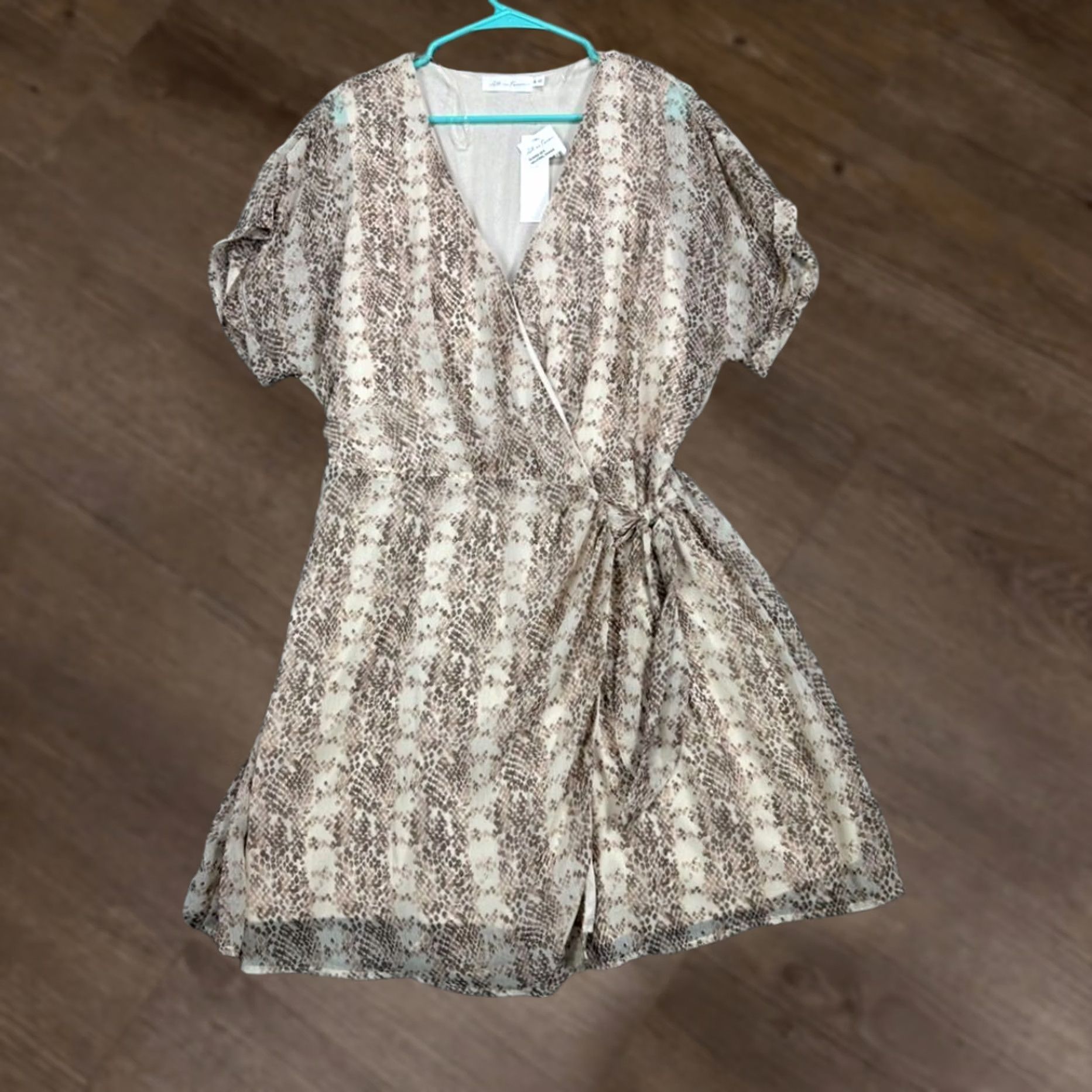 Vintage All In Favor Mini Dress Womens XL Tan Wrap V-Neck Casual Short Sleeve Ladies NEW Size 40" / US 18 - 1 Thumbnail