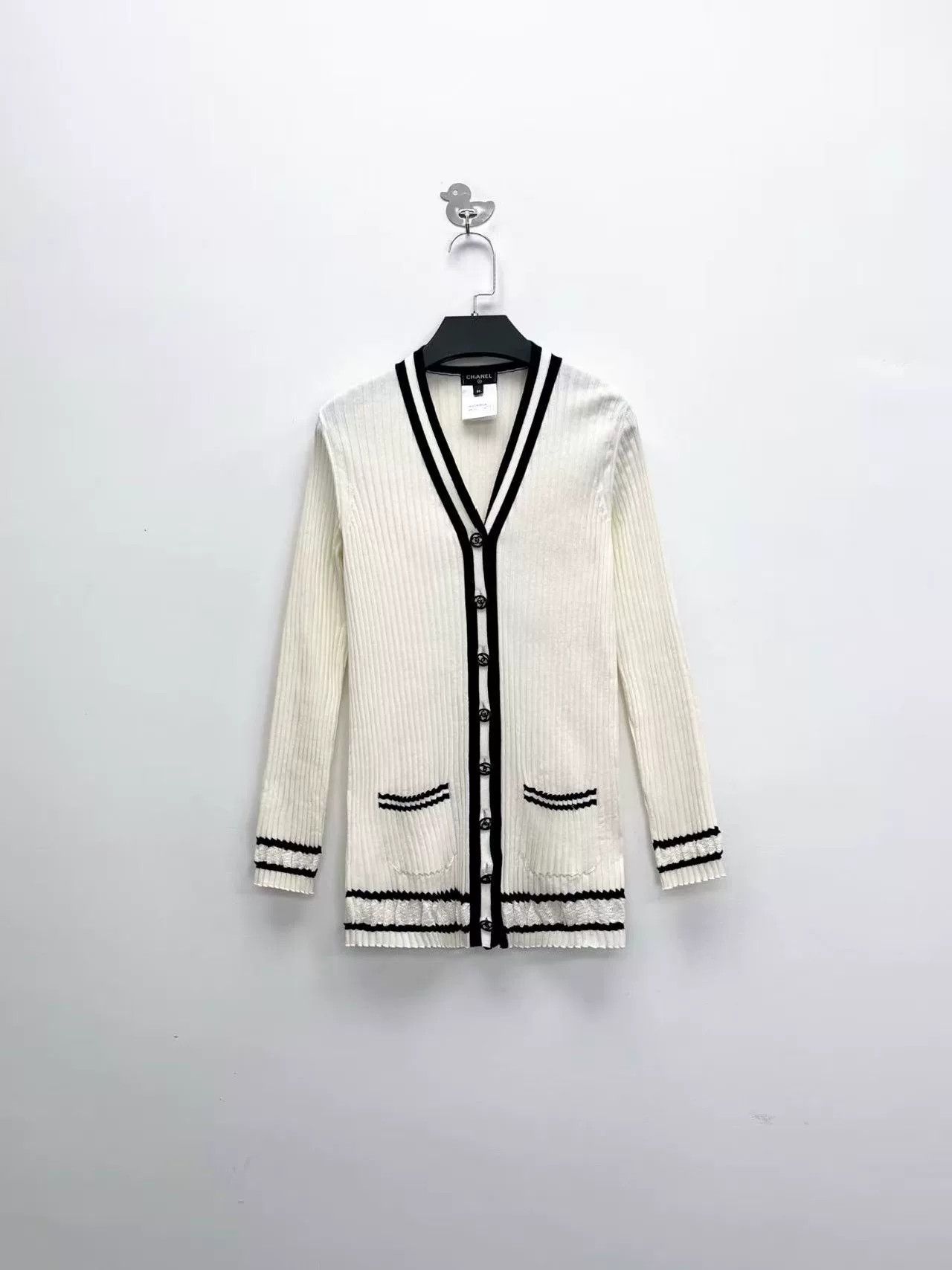 Chanel Chanel White Striped Knit Cardigan Dress Size XS / US 0-2 / IT 36-38 - 1 Thumbnail