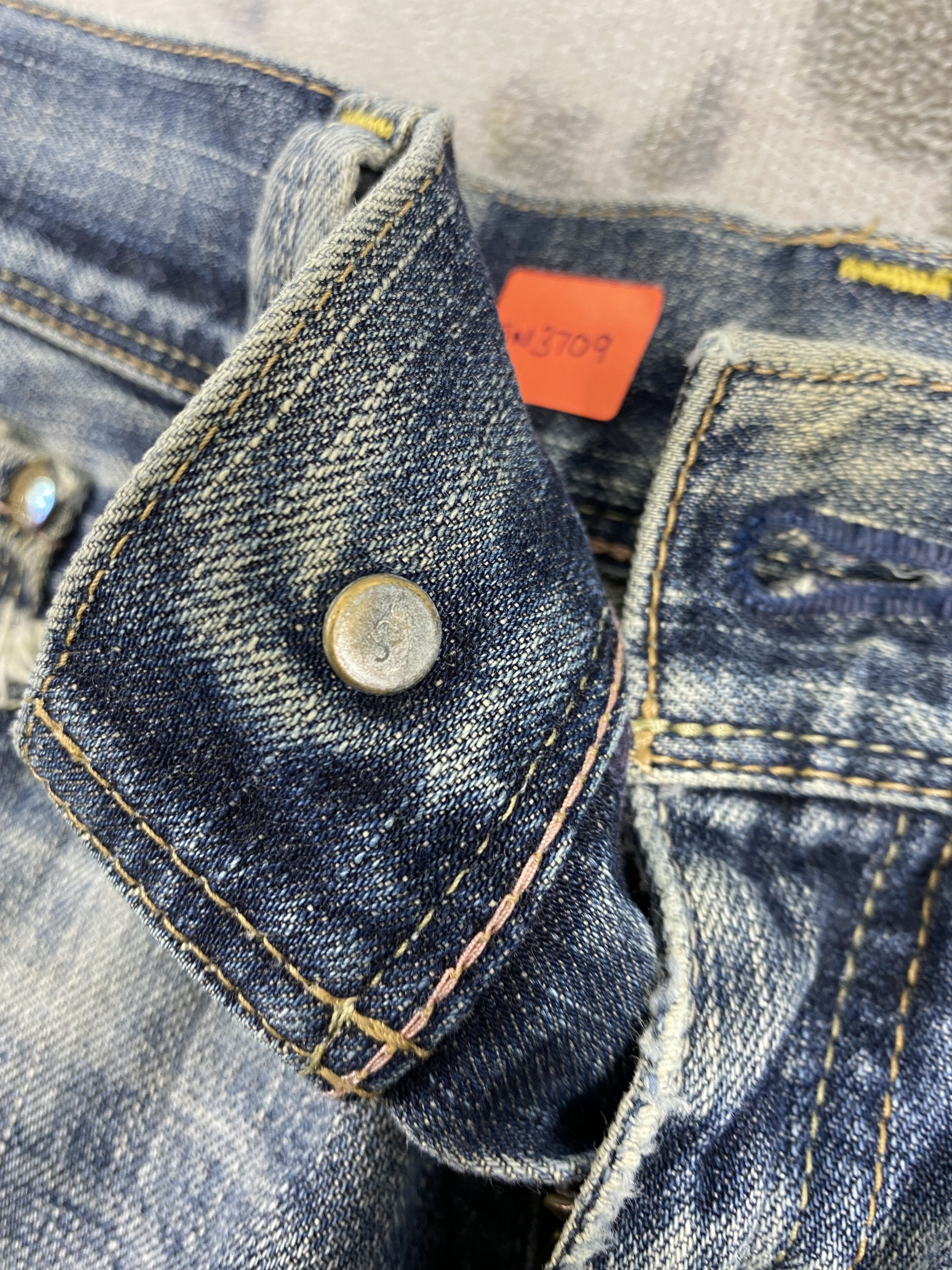 Levi's Distressed Blue Vintage Levi's Jeans 30x29.5 Denim- JN3709 Size 30" / US 8 / IT 44 - 7 Thumbnail
