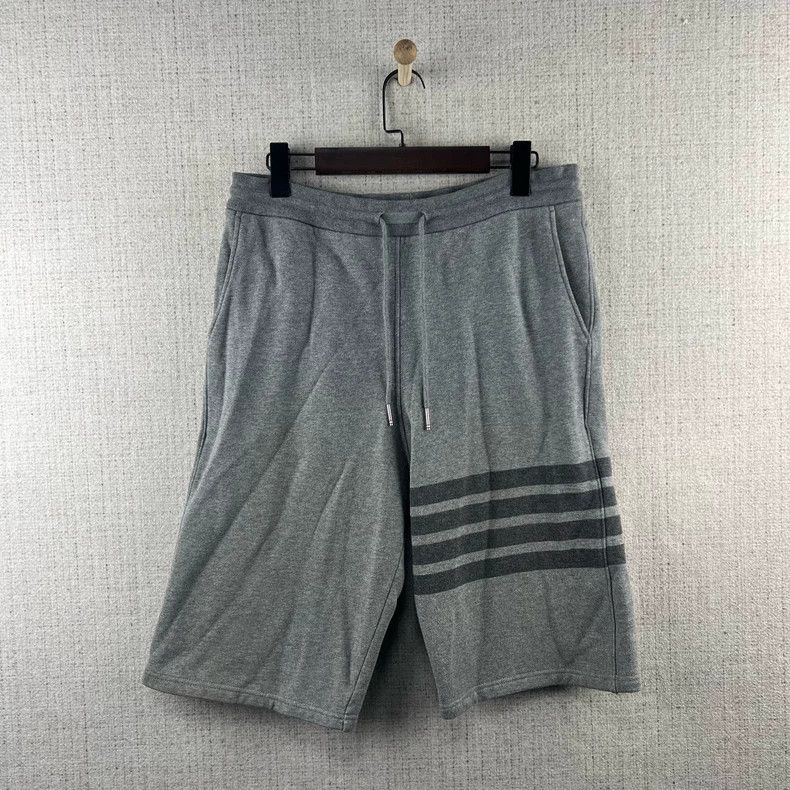 Thom Browne Thom Browne size3 Straight leg casual shorts Size US 27 - 2 Thumbnail