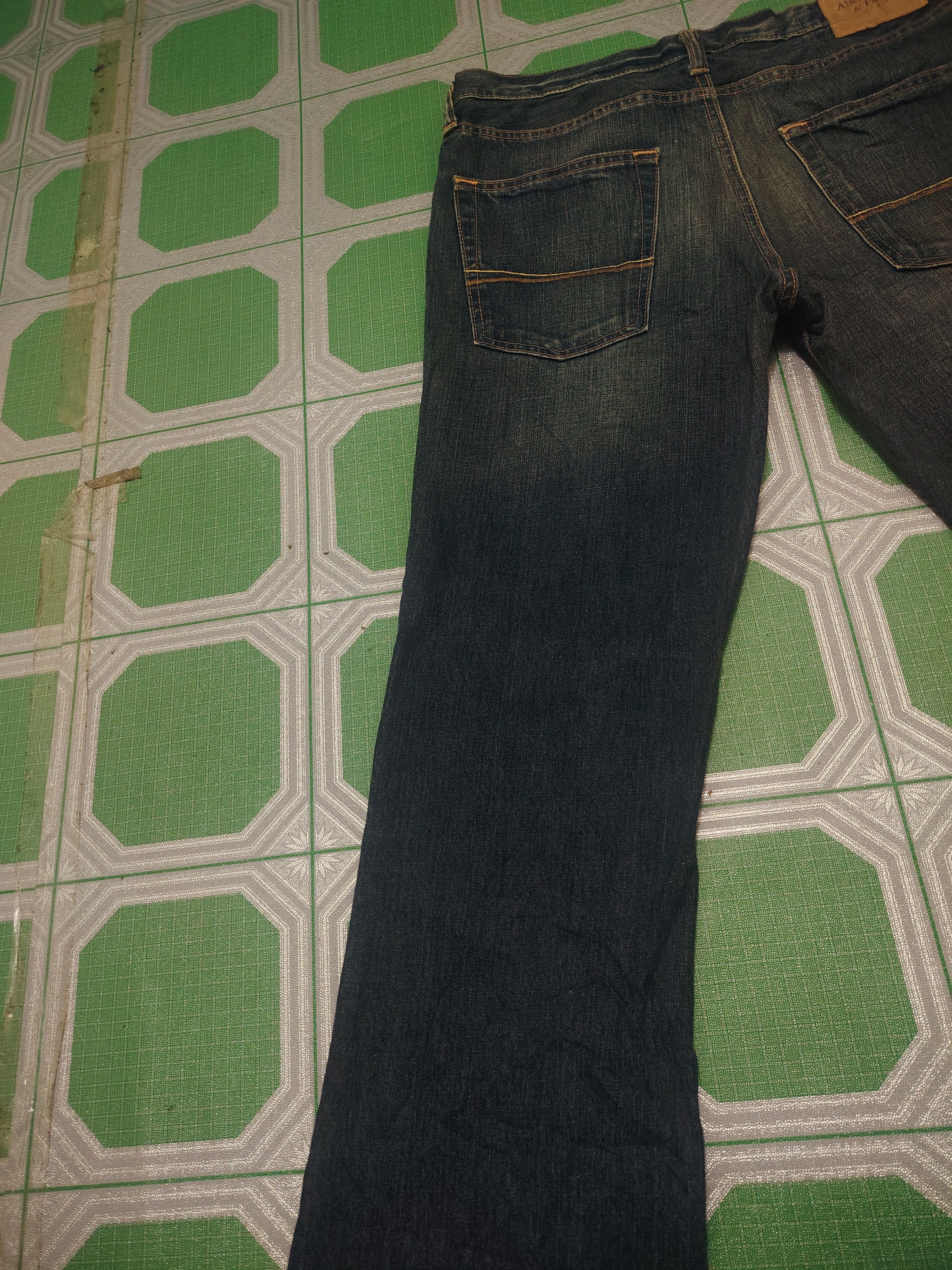 If Six Was Nine Abercrombie & Fitch Baxter Low Rise Slim Boot Flared Jeans Size US 34 / EU 50 - 14 Thumbnail