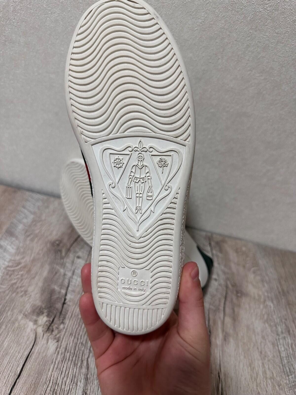 Gucci Gucci Ace Bee White Women's Sneakers Size 36 Size US 6.5 / IT 36.5 - 9 Thumbnail