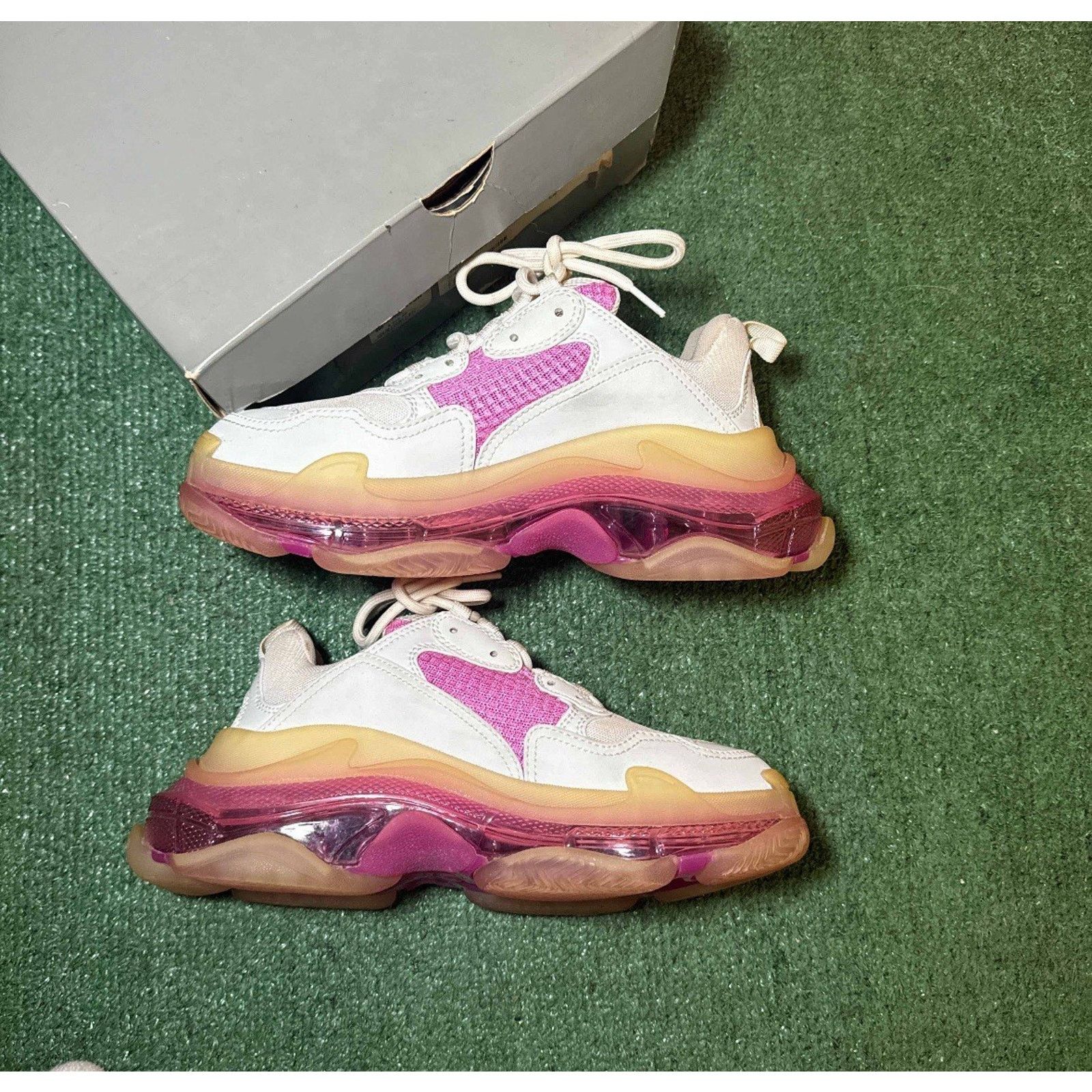 Balenciaga Balenciaga Triple S Clear Sole Trainer White Pink W Size US 9 / IT 39 - 2 Thumbnail