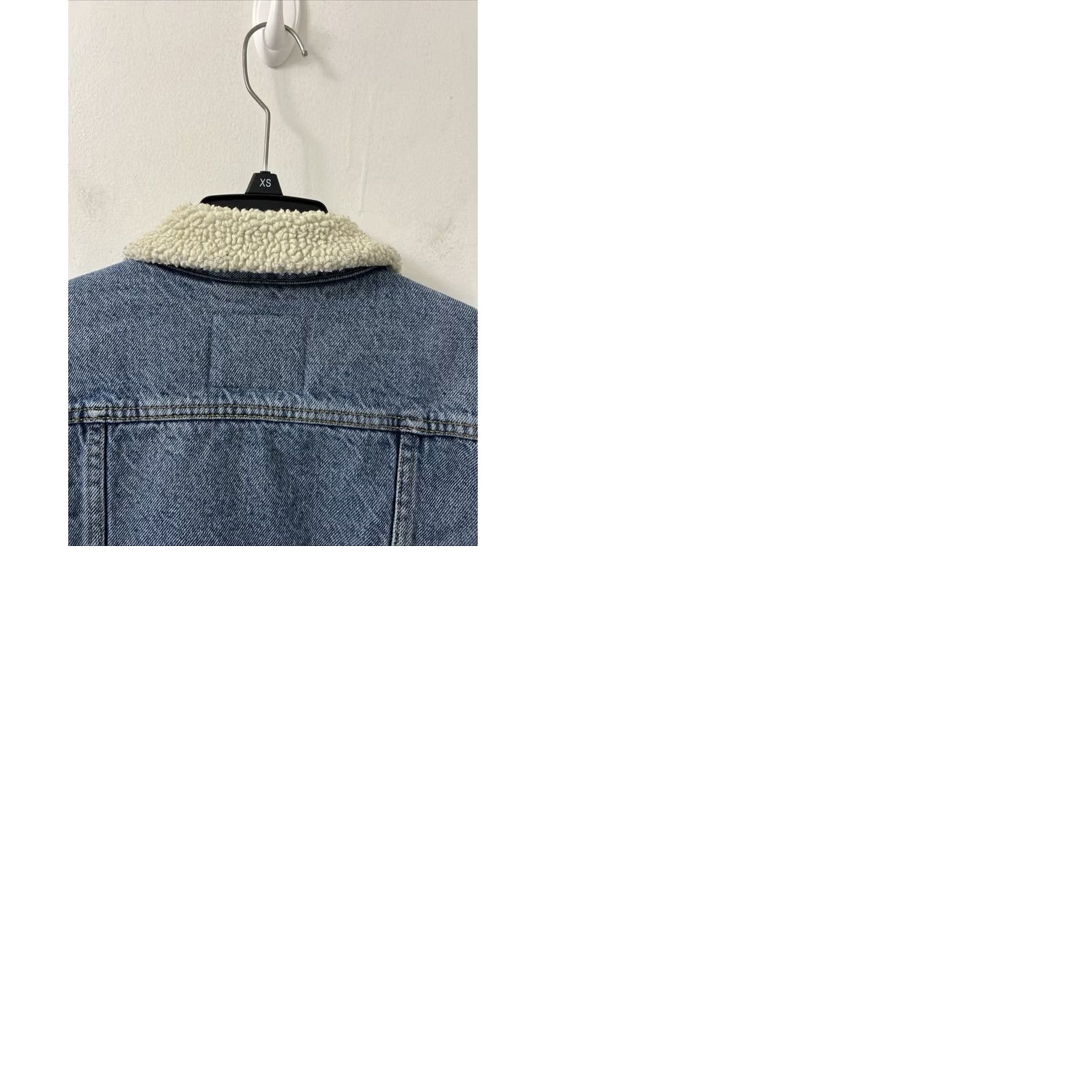 Levi's Levi's Trucker Jacket Womens Medium Blue Sherpa Lined Denim Pockets Button Front 90s Classic Fashion Winter Fall Spring Jacket Size M / US 6-8 / IT 42-44 - 9 Thumbnail