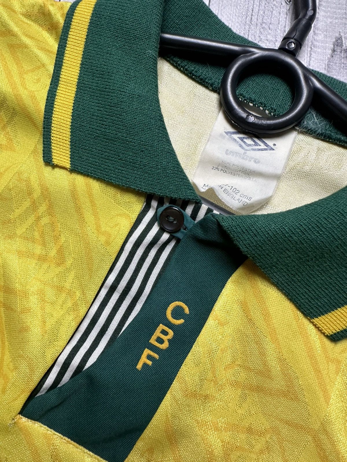 Umbro Vintage Umbro yellow Brazil soccer jersey shirt Brasil M Size US M / EU 48-50 / 2 - 3 Thumbnail