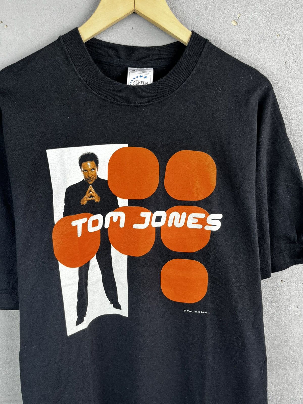 Band Tees Vintage Tom Jones 2000 European Australian Tour Size US XL / EU 56 / 4 - 3 Thumbnail