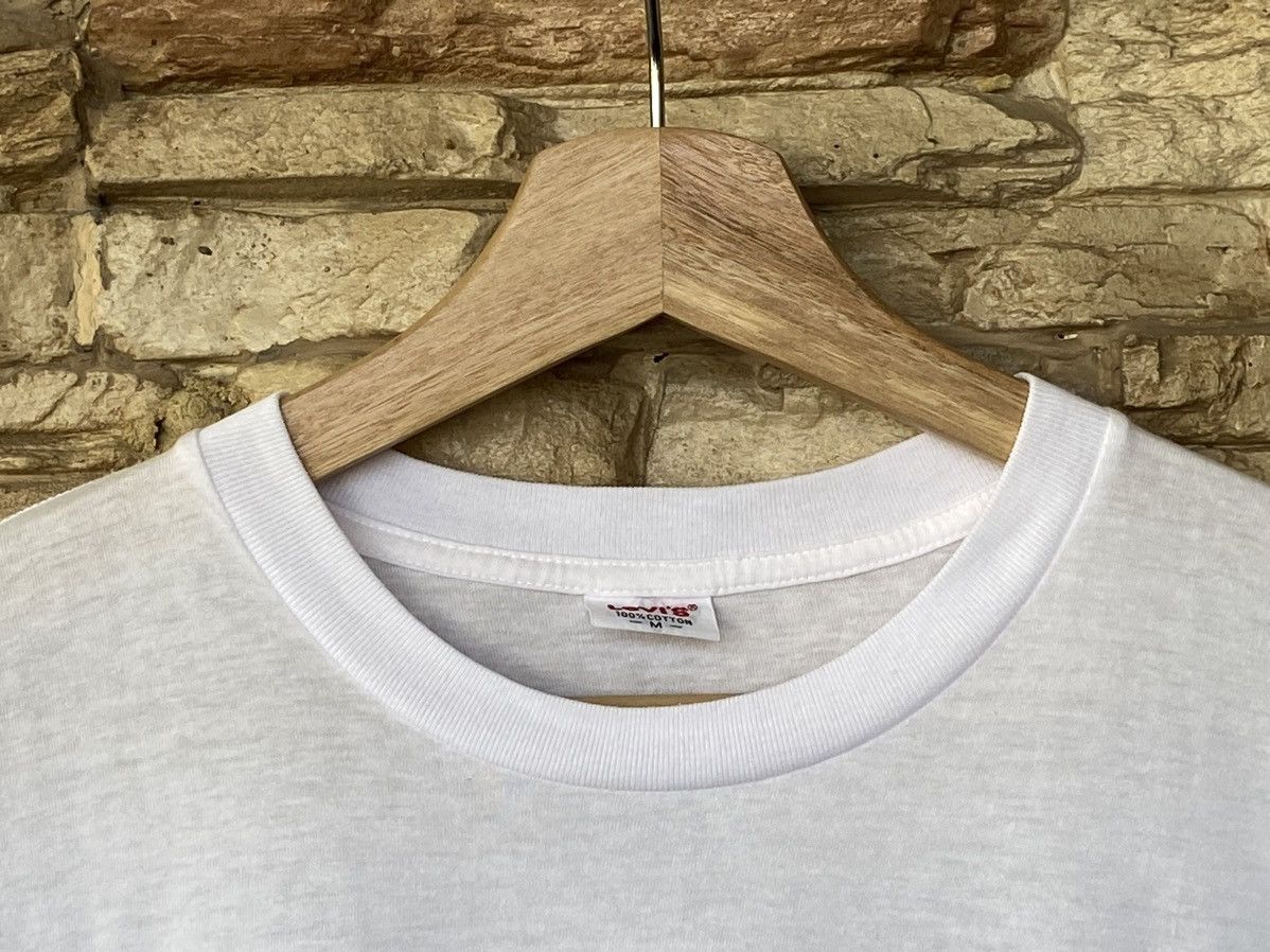 Levi's × Vintage 🔥 Rare Vintage Art Levis Japan Tees Size US M / EU 48-50 / 2 - 5 Thumbnail
