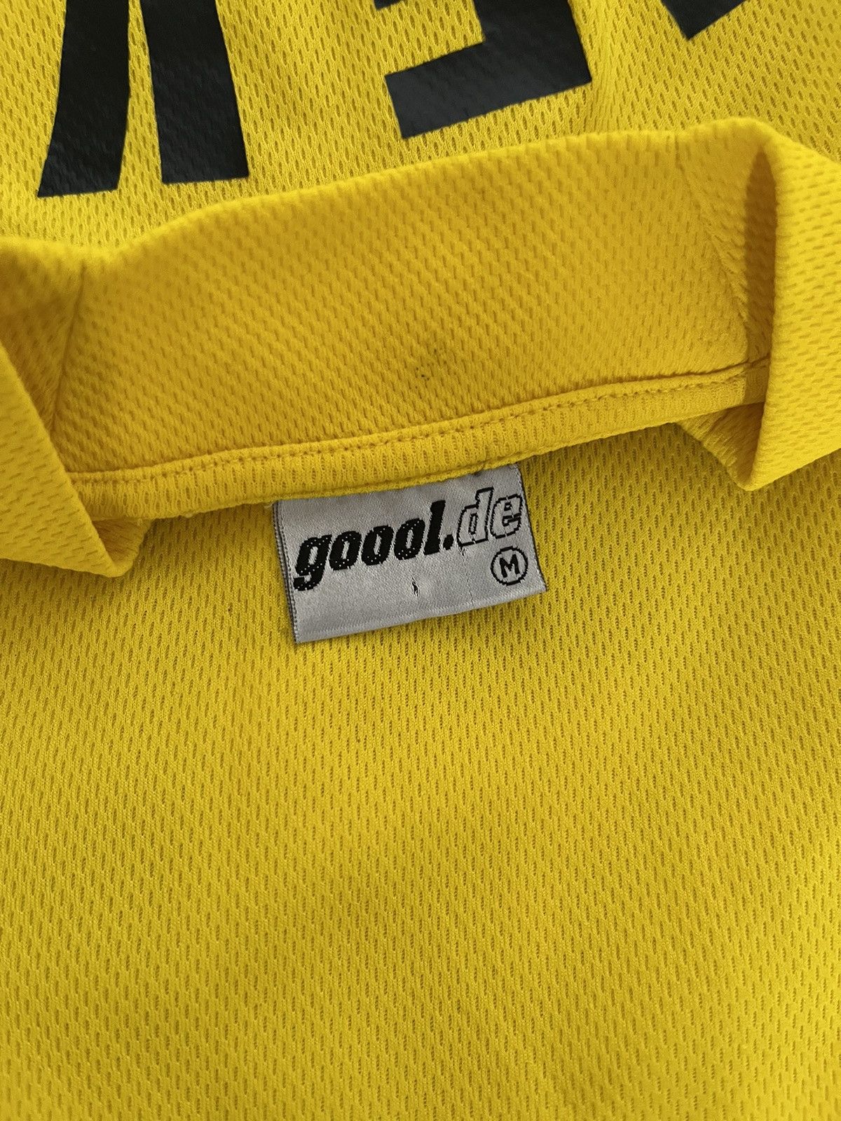 Vintage #4 Stevic BVB Borussia Dortmund 2001/2002 Home Jersey Size M Size US M / EU 48-50 / 2 - 3 Thumbnail