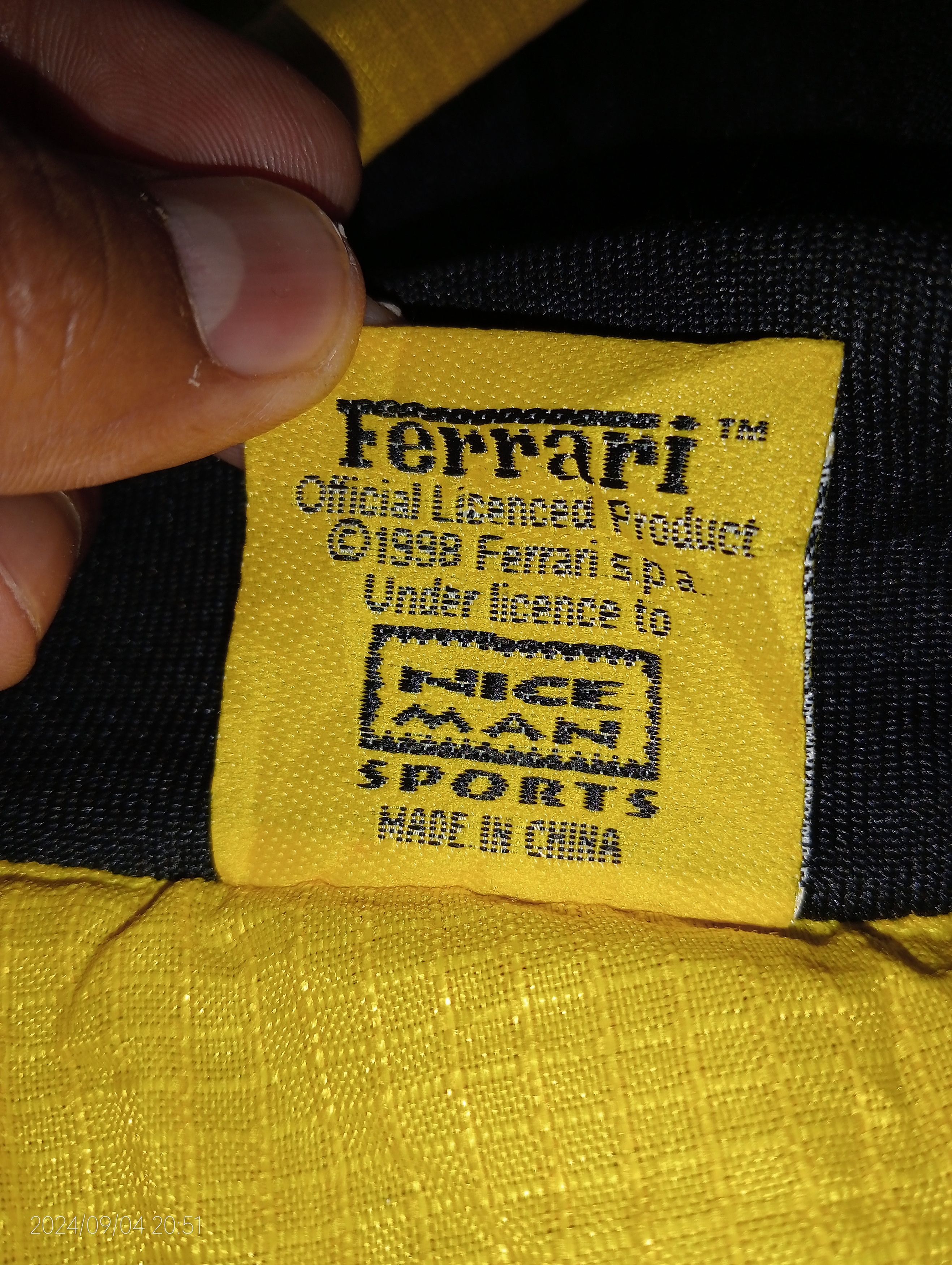 Ferrari VTG 1998 Ferrari Light Yellow Licence Windbreaker Very Rare Size US M / EU 48-50 / 2 - 24 Thumbnail