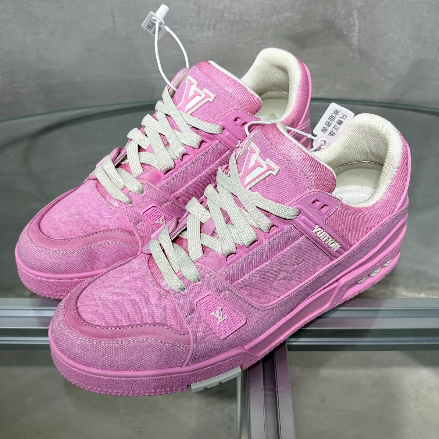 Louis Vuitton LV Trainer Pink Denim 40 New Size US 9.5 / IT 39.5 - 2 Thumbnail