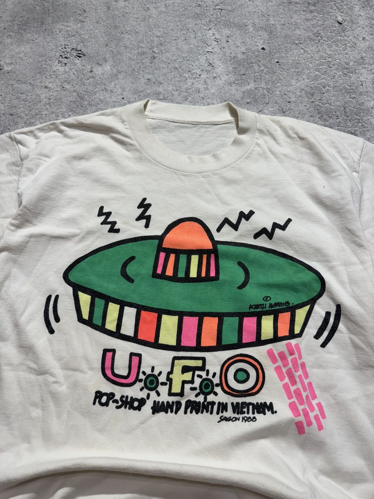 Keith Haring T-shirt Keith Haring UFO Pop-Shop Saigon 1988 Size US M / EU 48-50 / 2 - 2 Thumbnail