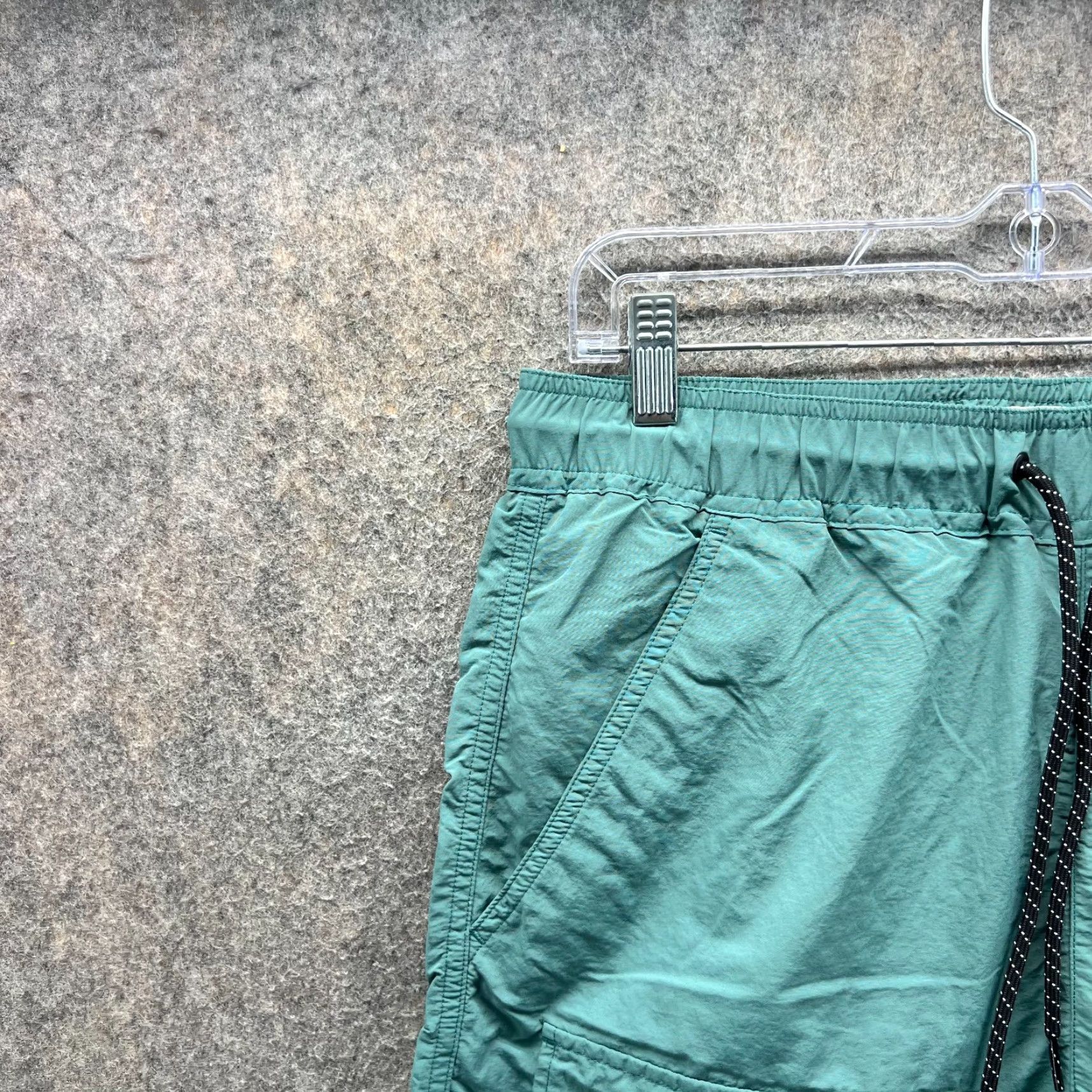 Pacsun Pacsun Shorts Men Medium Green Cargo Nylon Lightweight Drawstring Utility Pocket Size US 31 - 3 Thumbnail