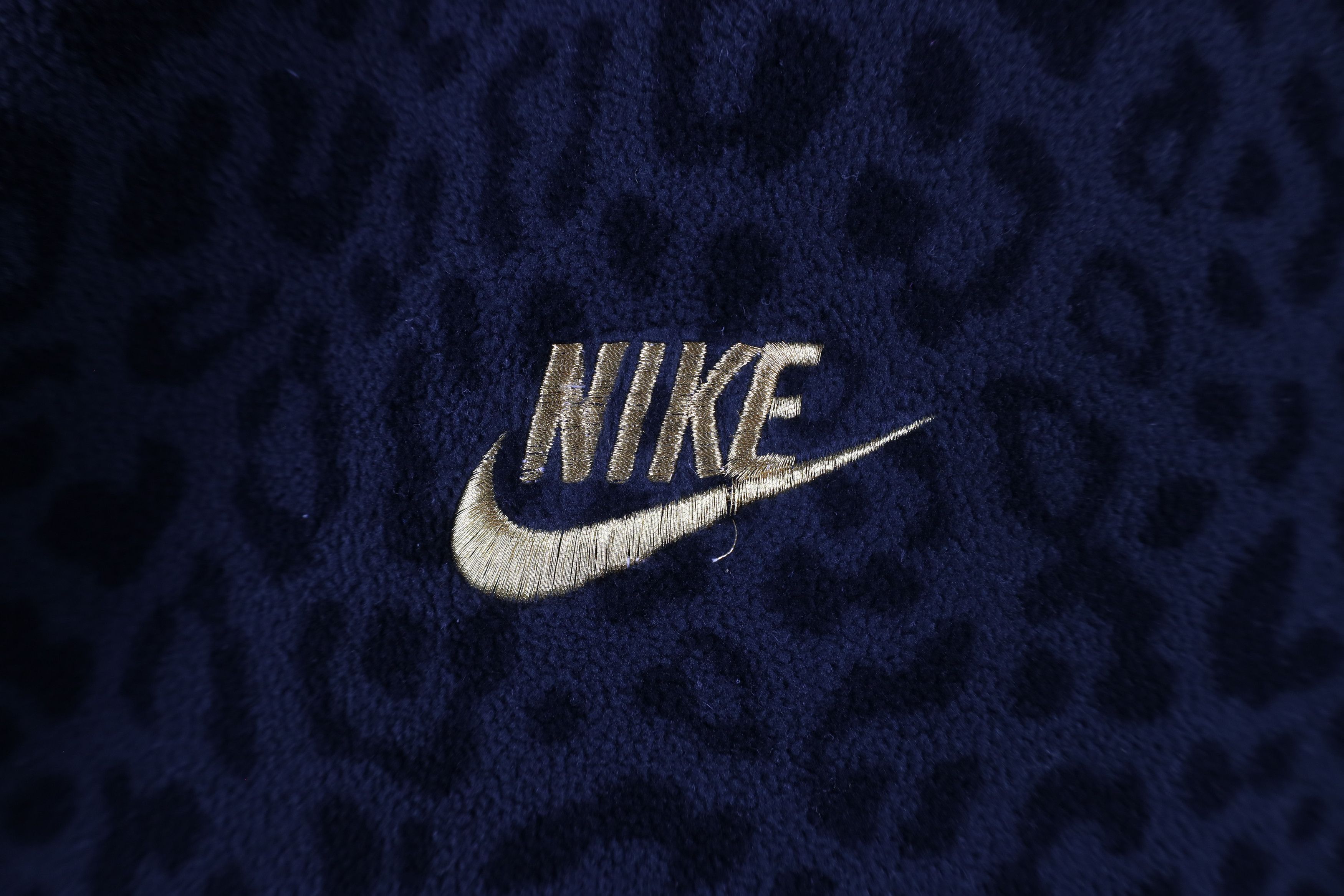 Nike × Vintage Nike Spell Leopard Cheetah Print Fleece Crewneck Sweatshirt Size M / US 6-8 / IT 42-44 - 4 Thumbnail