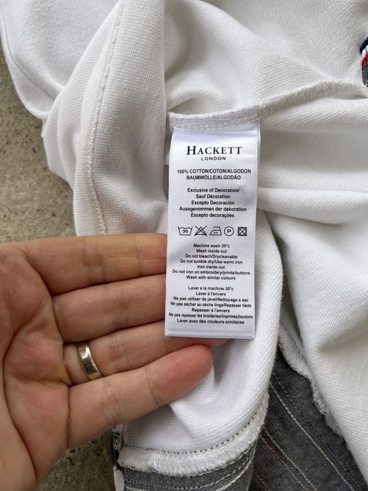 Hackett Hackett Aston Martin Racing Size US M / EU 48-50 / 2 - 7 Thumbnail