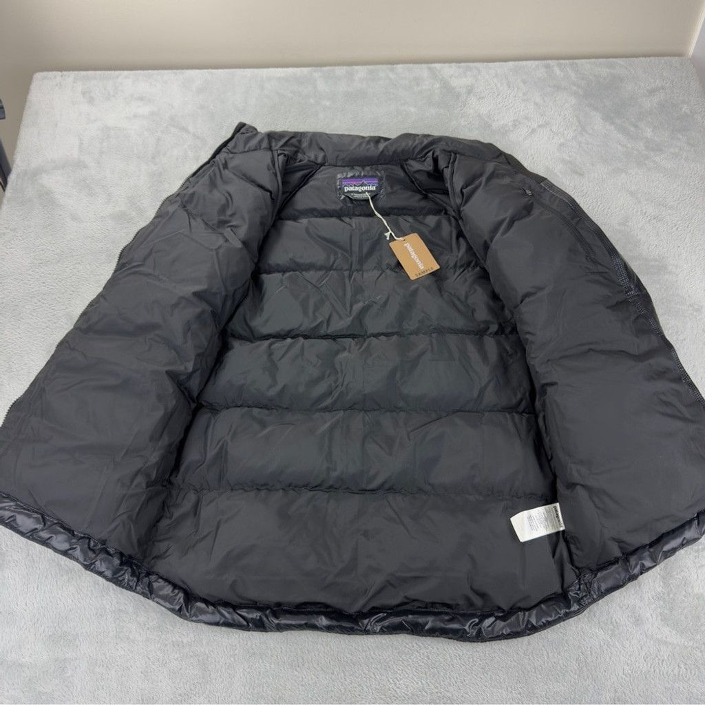 Patagonia Patagonia NWT Women's Size Small Ravens Rocks Puffer Jacket Size S / US 4 / IT 40 - 3 Thumbnail
