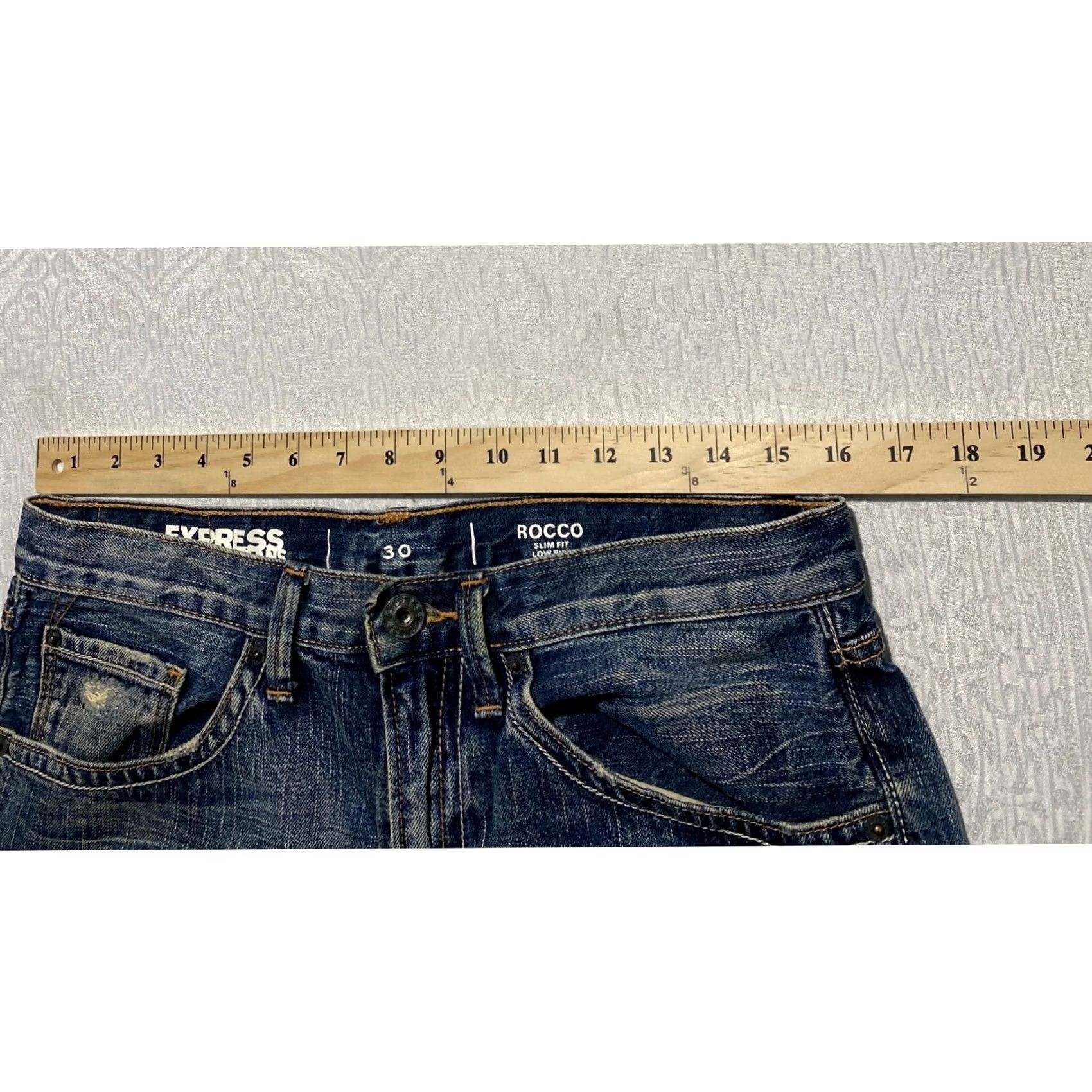 Express Express Jeans Rocco Slim Fit Low Rise Distressed Denim Shorts Mens 30 Blue Size US 30 / EU 46 - 3 Thumbnail