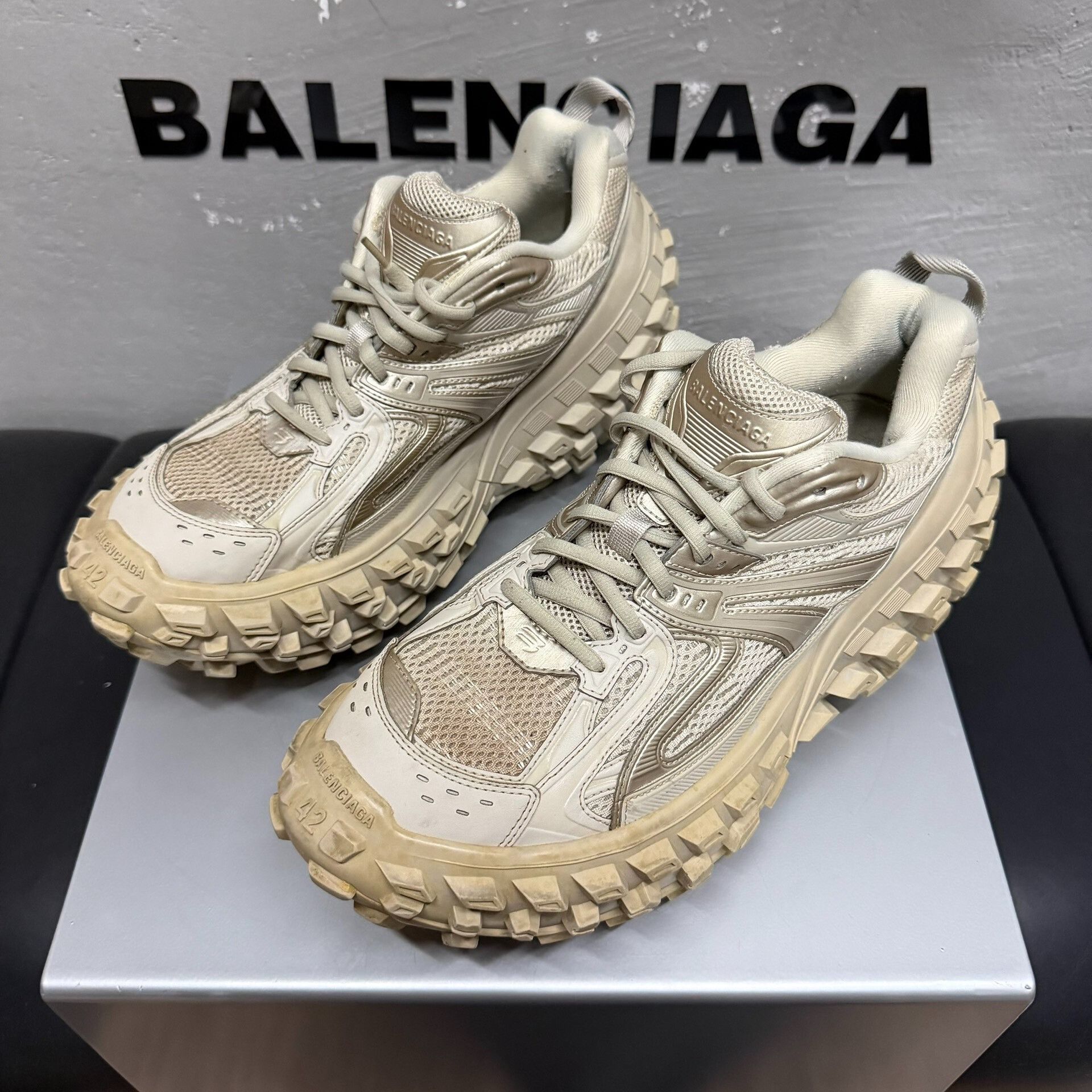 Balenciaga Balenciaga Defender Sneakers Beige | Grailed
