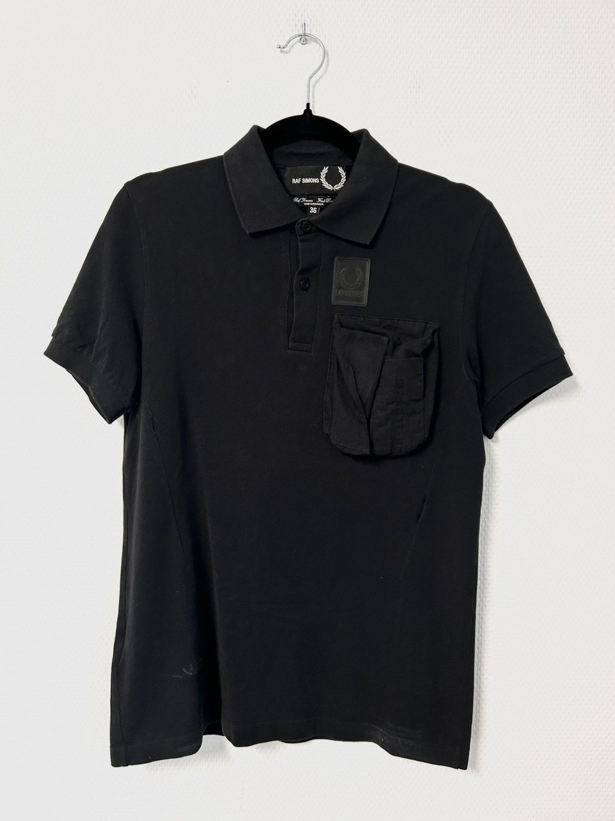 Raf Simons Raf Simons Cargo Pocket Rubber Logo Polo 🖤Schwarz Size US S / EU 44-46 / 1 - 1 Thumbnail