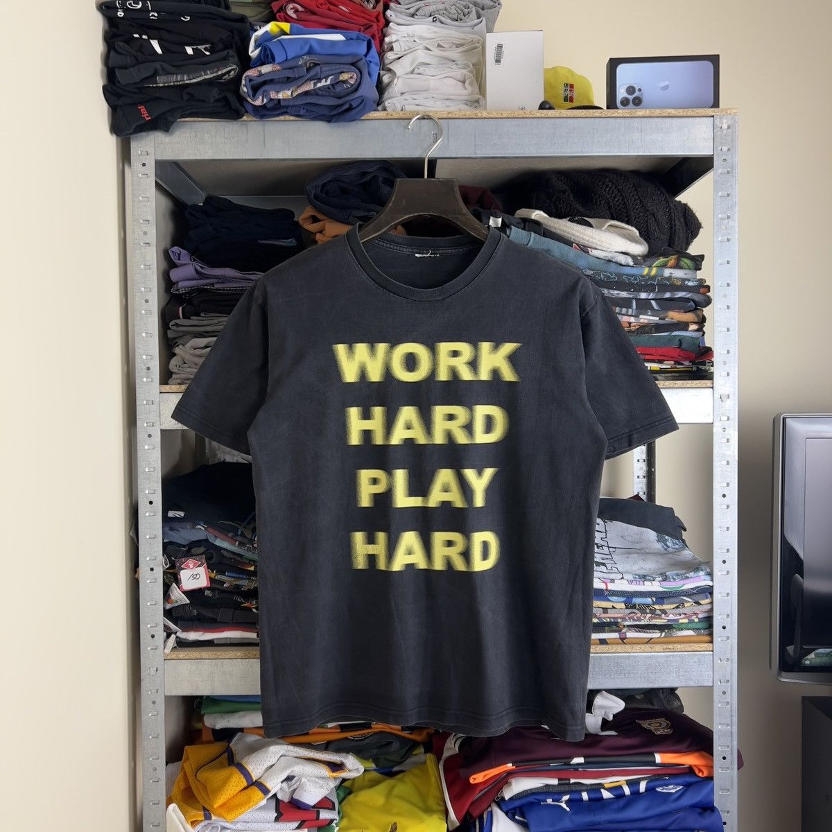 Other Rare! Vintage Work Hard Play Hard 3D Logo Tee 00s Size US L / EU 52-54 / 3 - 1 Thumbnail