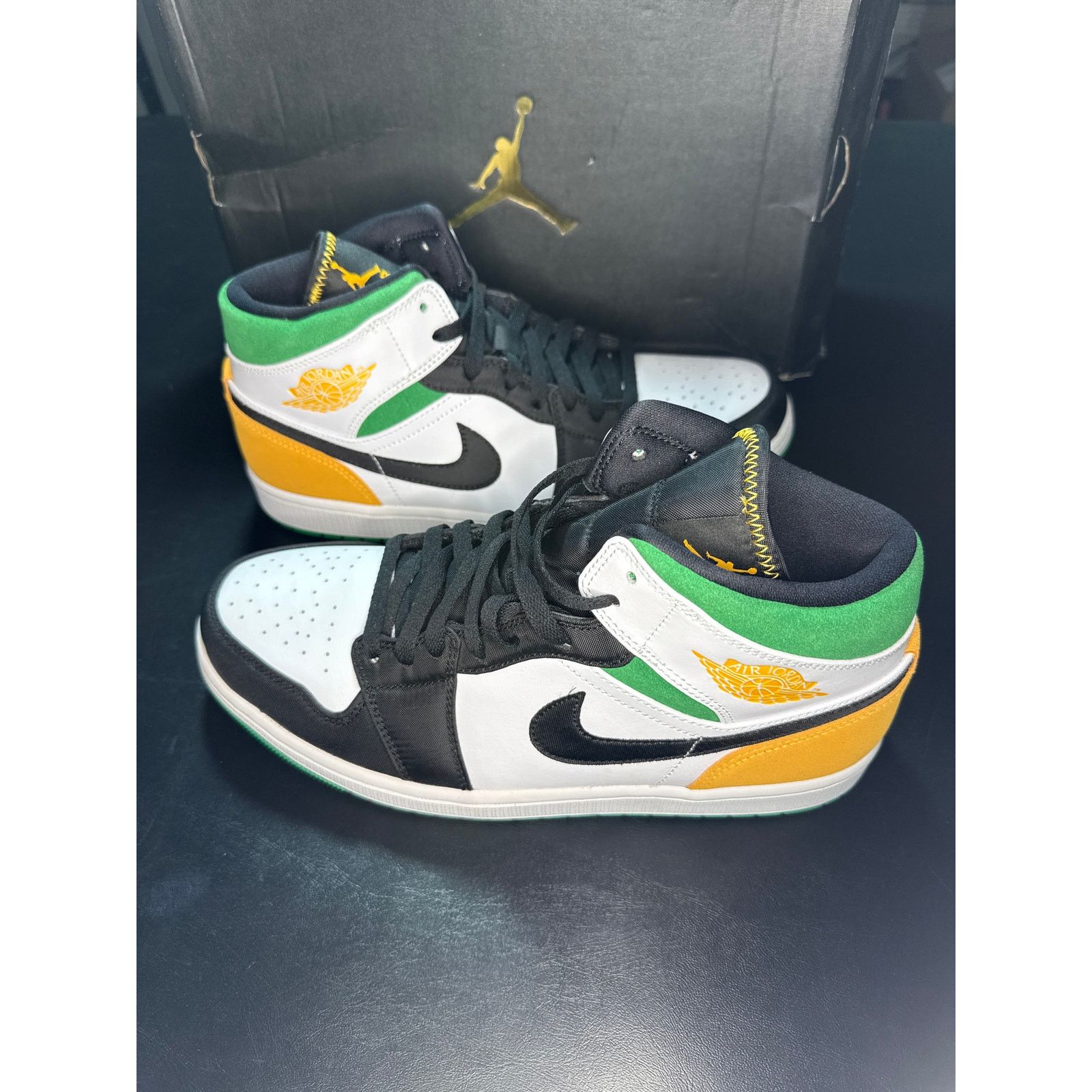 Jordan Brand NEW Jordan 1 Mid SE 'Oakland' Mens Sz 10.5 Size US 10.5 / EU 43-44 - 2 Thumbnail