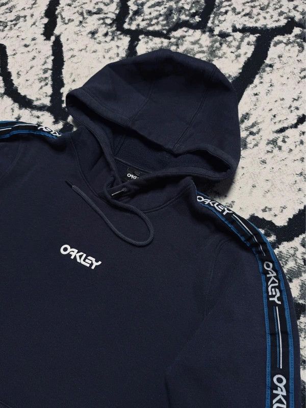 Oakley Vintage Oakley Logo Navy Blue Hoodie S Size US S / EU 44-46 / 1 - 3 Thumbnail