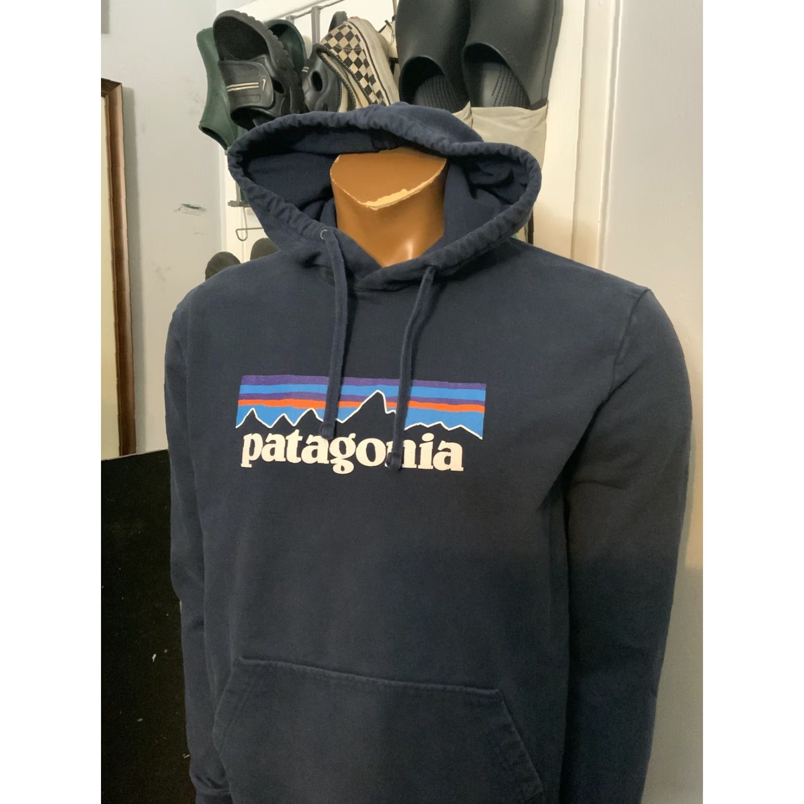 Patagonia Patagonia Hoodie P-6 Mountain Range Uprisal Navy Blue Pullover Sz. M Mens Size US M / EU 48-50 / 2 - 7 Thumbnail