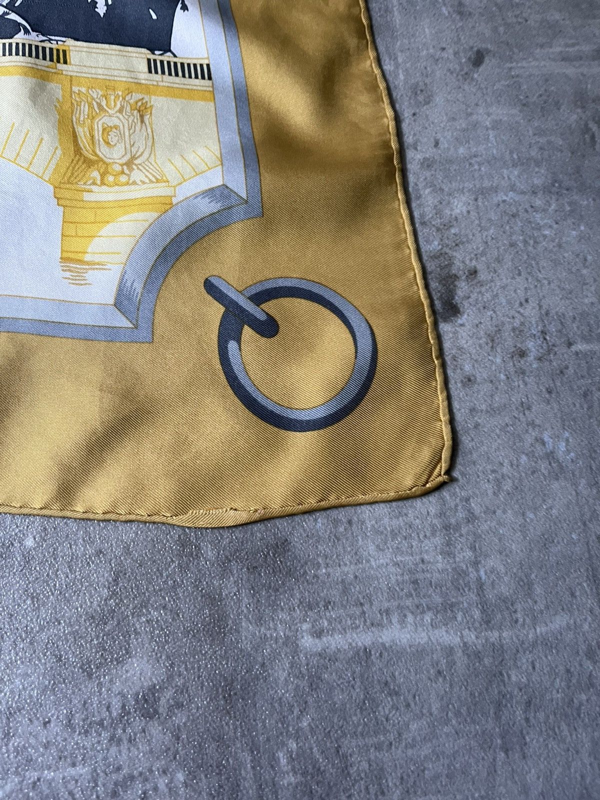 Hermes Hermes ''Le Ponts de Paris'' silk scarf yellow rare Size ONE SIZE - 16 Thumbnail