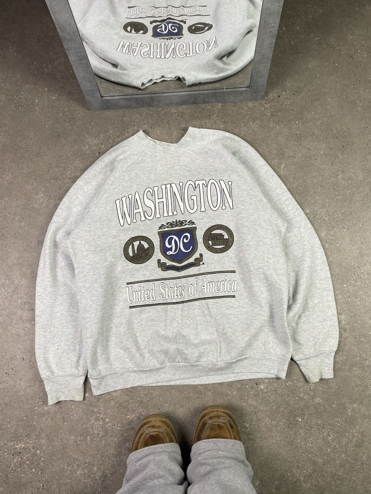 Vintage Vintage 90s Washington United States of America Sweatshirt Size US L / EU 52-54 / 3 - 1 Thumbnail