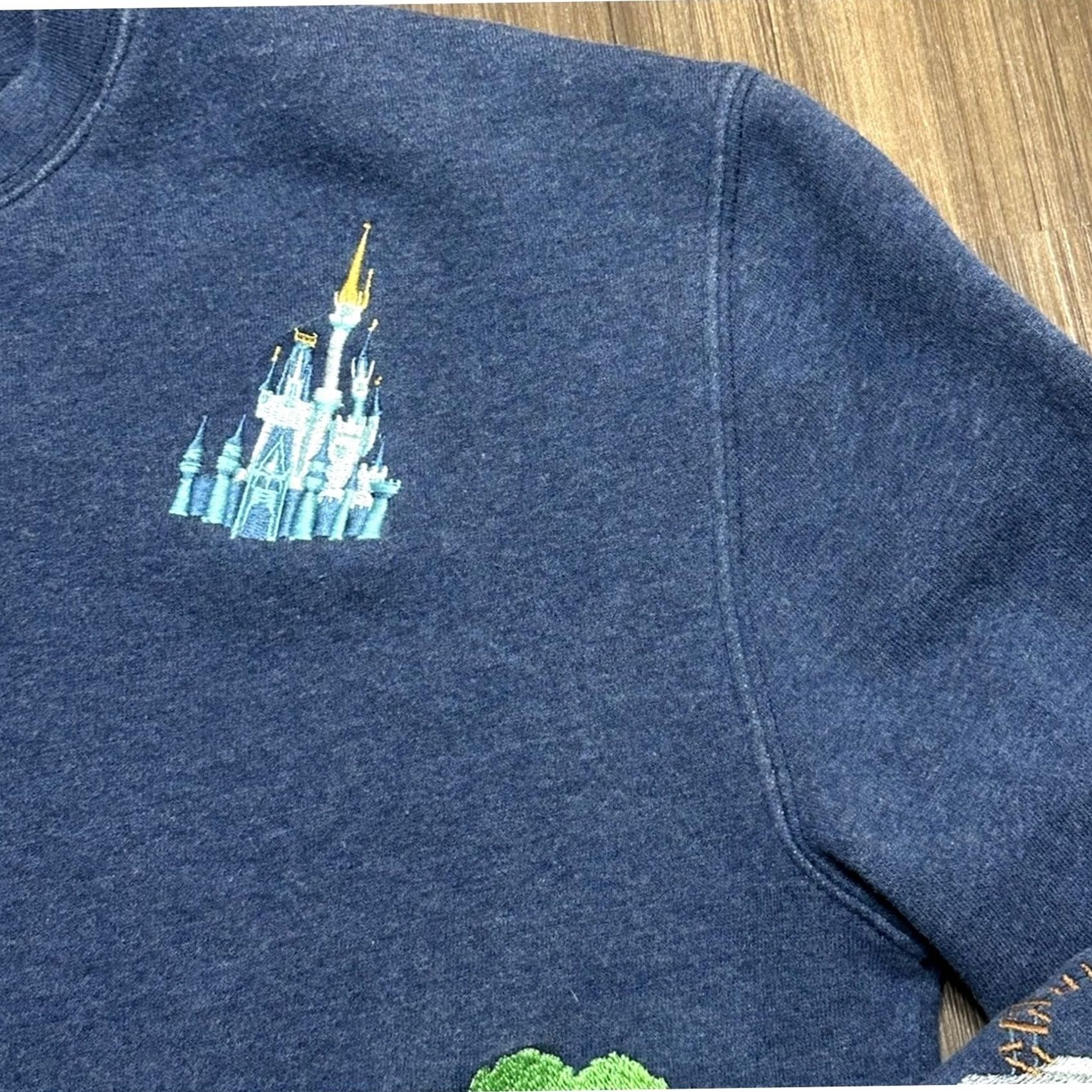 Disney Disney Parks Disneyland Embroidered Icon Crewneck Sweatshirt Sz Small Size S / US 4 / IT 40 - 2 Thumbnail