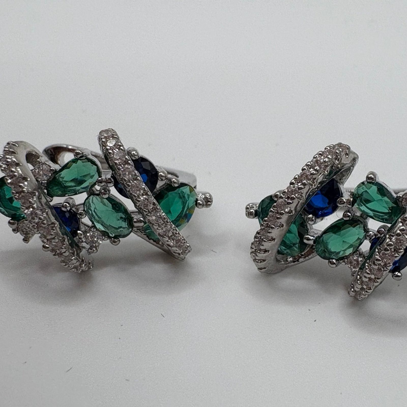 Other Blue & Emerald Green Leverback Earrings Silver Rhodium plate Size ONE SIZE - 1 Thumbnail