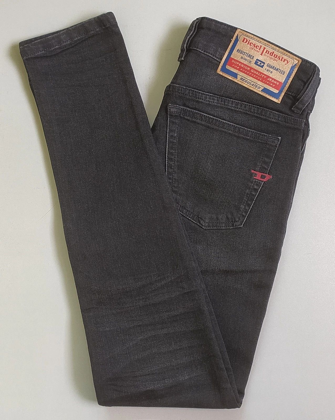 Diesel Diesel 1979 SLEENKER L.30 MENS JEANS T/9932 Size US 28 / EU 44 - 12 Thumbnail