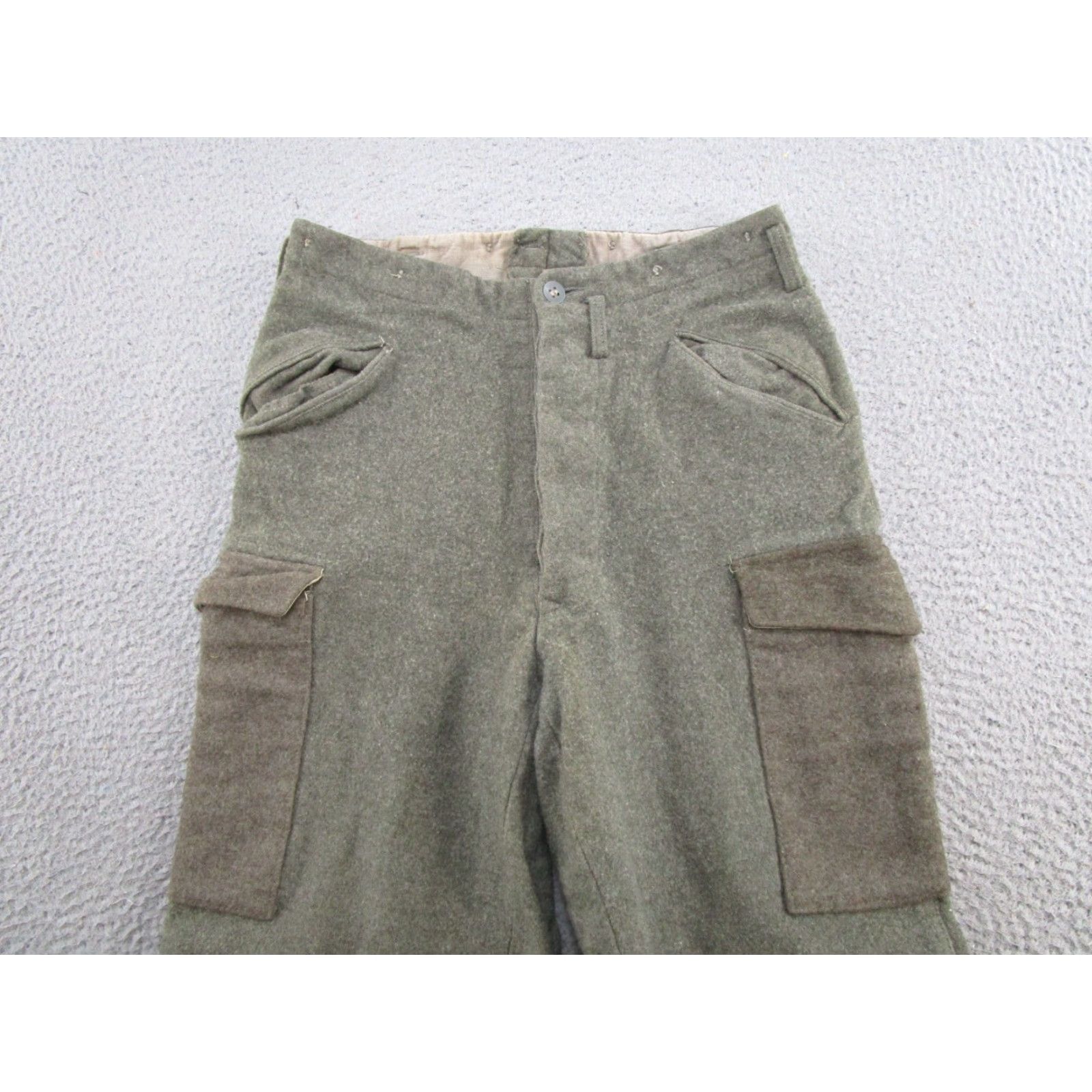 Vintage VINTAGE Military Wool Cargo Pants 1940 WW2 Men's Trousers Khaki Green 28x29 Casual Workwear Brown 28 Mens Wool Cargo Pants Green Army 1940s Size US 28 / EU 44 - 3 Thumbnail