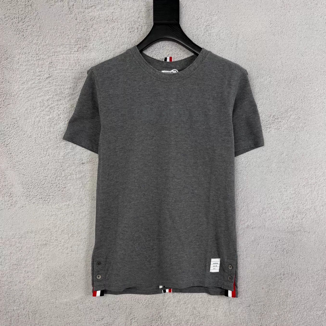 Thom Browne Thom Browne Gray Striped Short Sleeve Tee Size 1 Size S / US 4 / IT 40 - 1 Thumbnail