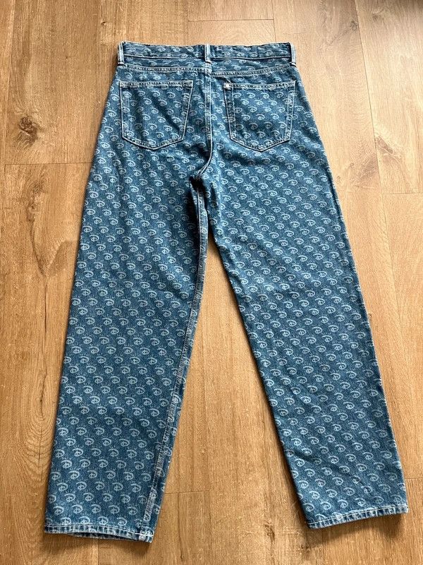 H&M H&M x 100 Years of Disney Monogram Denim Jeans 30 x 32 Size US 30 / EU 46 - 2 Thumbnail