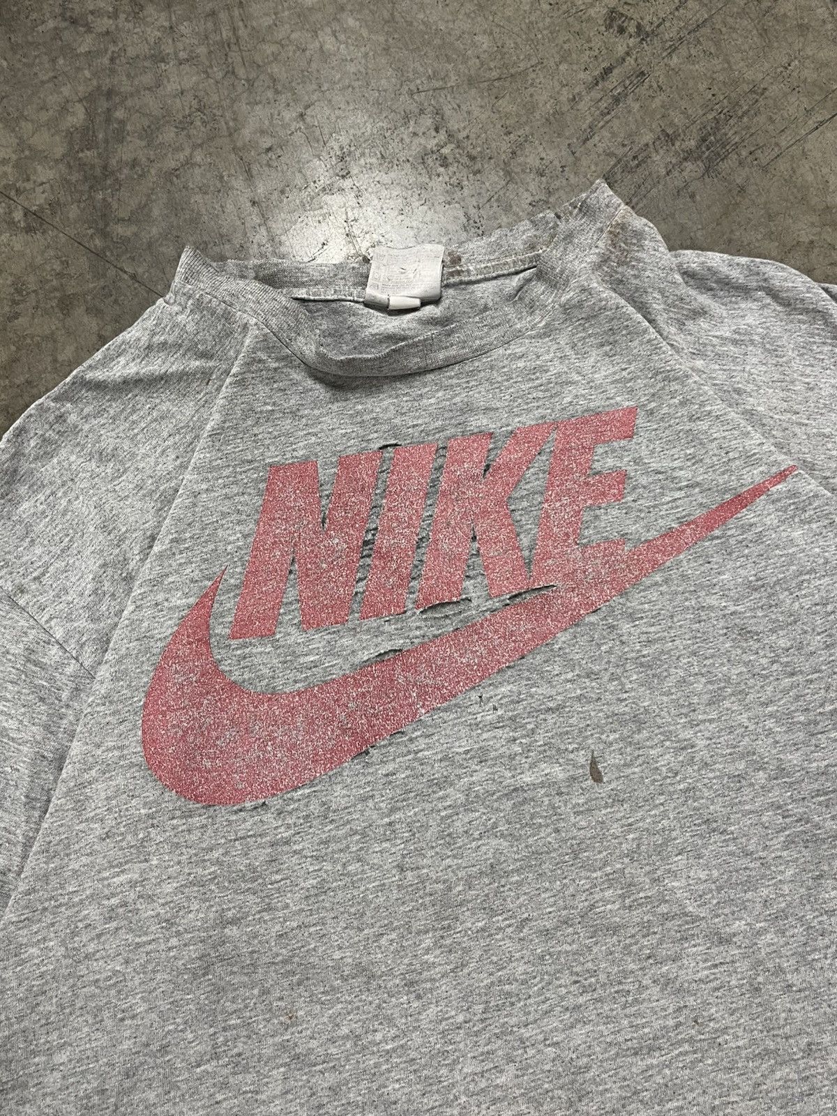 Nike × Vintage Nike spell out thrashed and faded tee shirt hype rare Size US XL / EU 56 / 4 - 4 Thumbnail