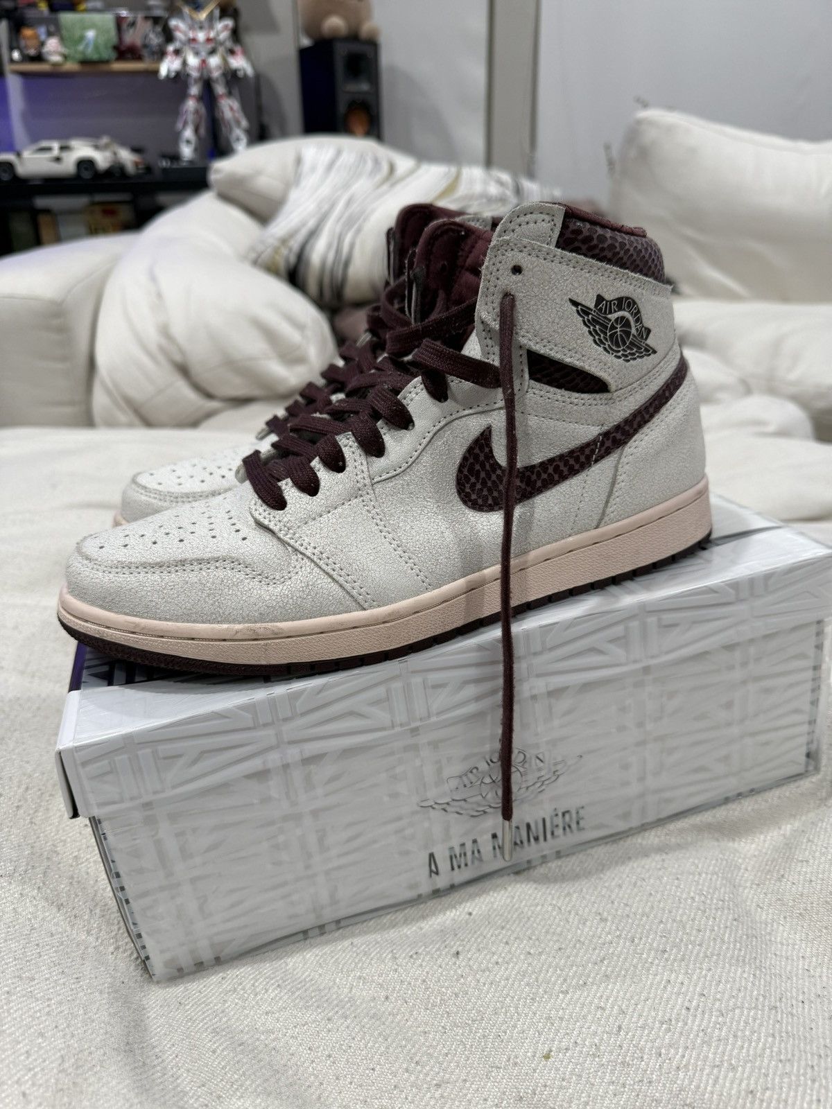 A Ma Maniere × Jordan Brand A Ma Maniere Air Jordan 1 High Sneakers 9.5 Size US 9.5 / EU 42-43 - 3 Thumbnail