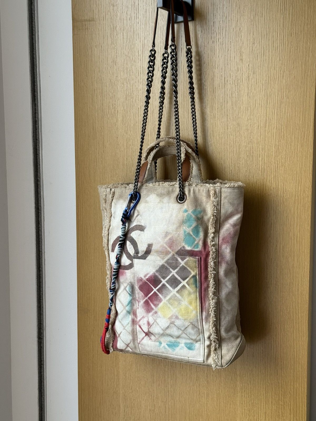 Chanel 2014 Chanel Beige Graffiti Art School Tote Bag Size ONE SIZE - 3 Thumbnail